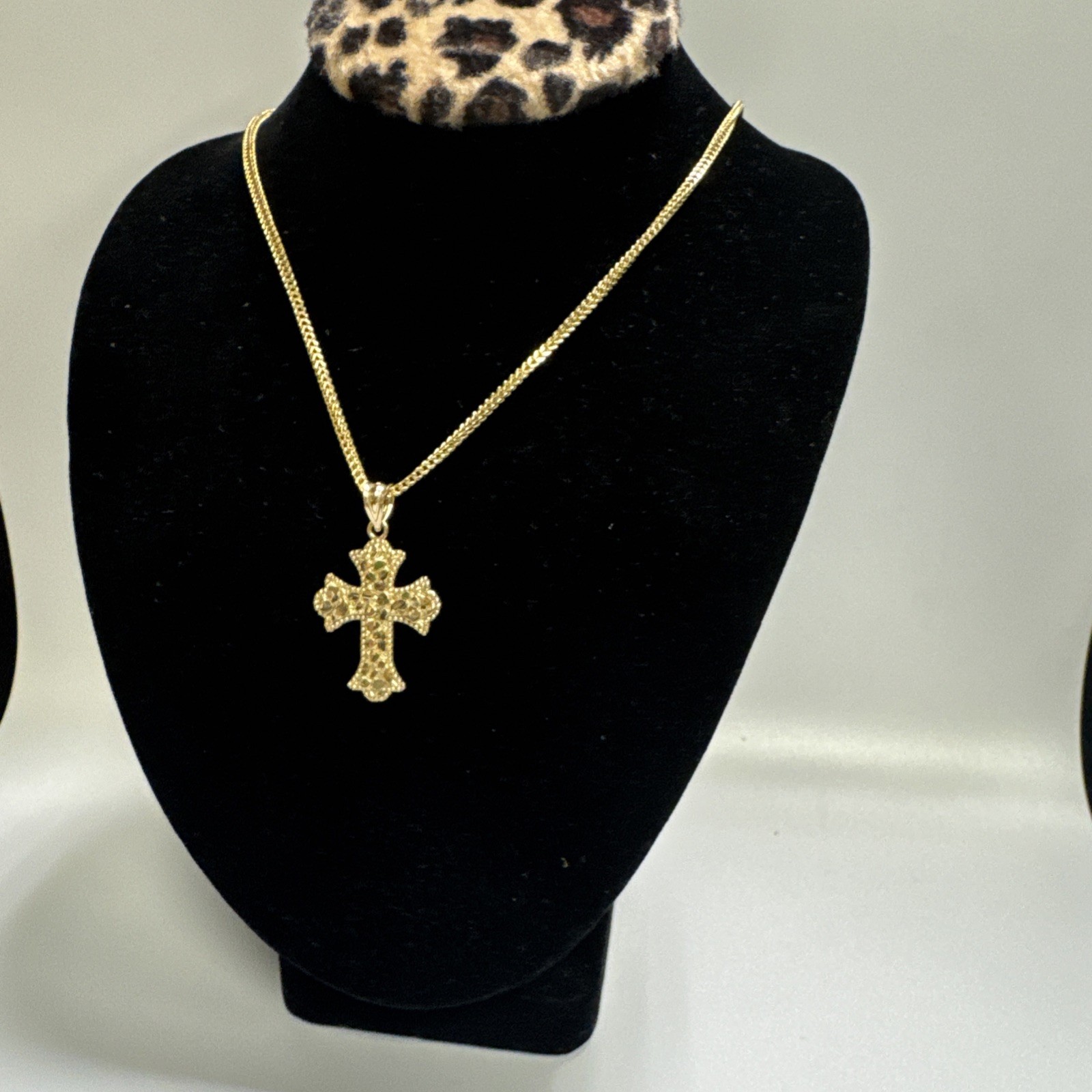 10k yellow gold necklace used 14k 10k yellow gold necklace used 14k