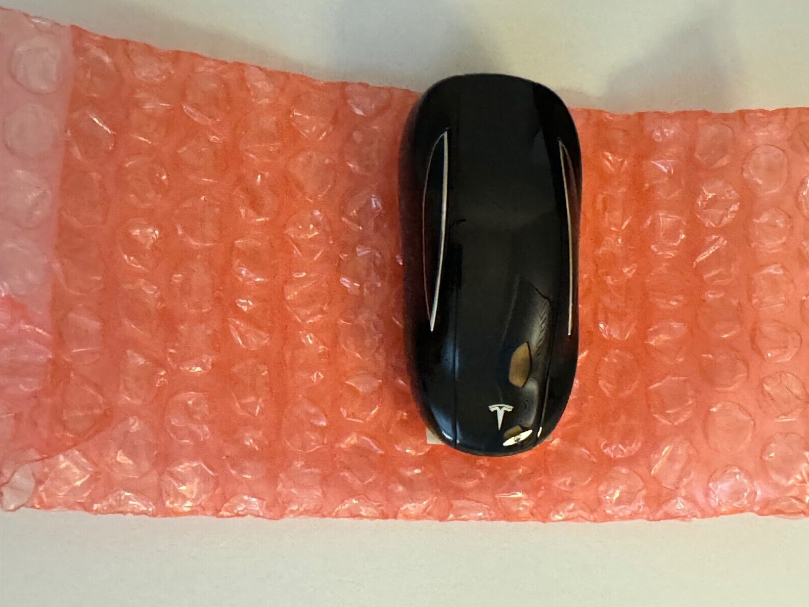 NEW OEM 16-20 TESLA MODEL X SMART KEY FOB REMOTE FCC:2AEIM-1048699 P1054132-95-G NEW OEM 16-20 TESLA MODEL X SMART KEY FOB REMOTE FCC:2AEIM-1048699 P1054132-95-G