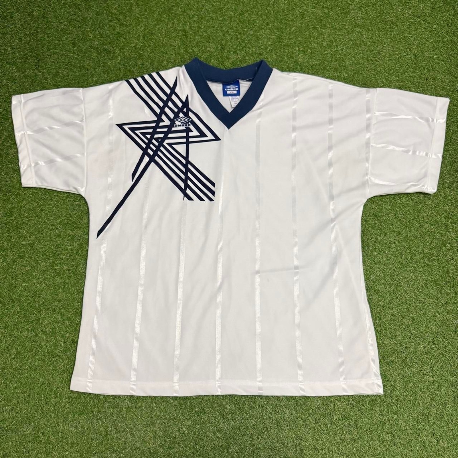 Umbro Men\'s White T-shirt
