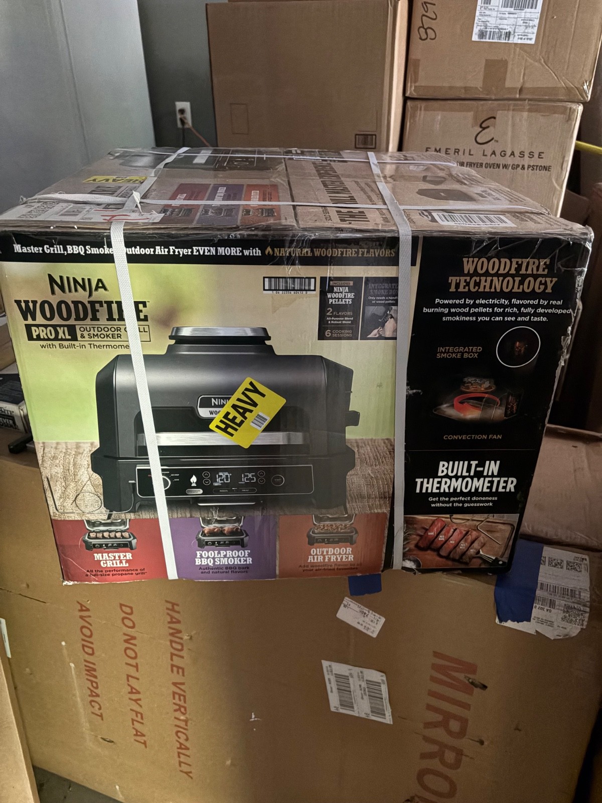 Ninja Woodfire Outdoor Grill & Smoker, 4-in-1 Functionality, Authentic Woodfire Ninja Woodfire Outdoor Grill & Smoker, 4-in-1 Functionality, Authentic Woodfire