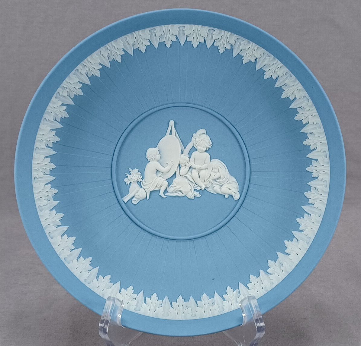 18th Century Wedgwood Blue & White Jasperware Children Painting Dish Circa 1790 18th Century Wedgwood Blue & White Jasperware Children Painting Dish Circa 1790