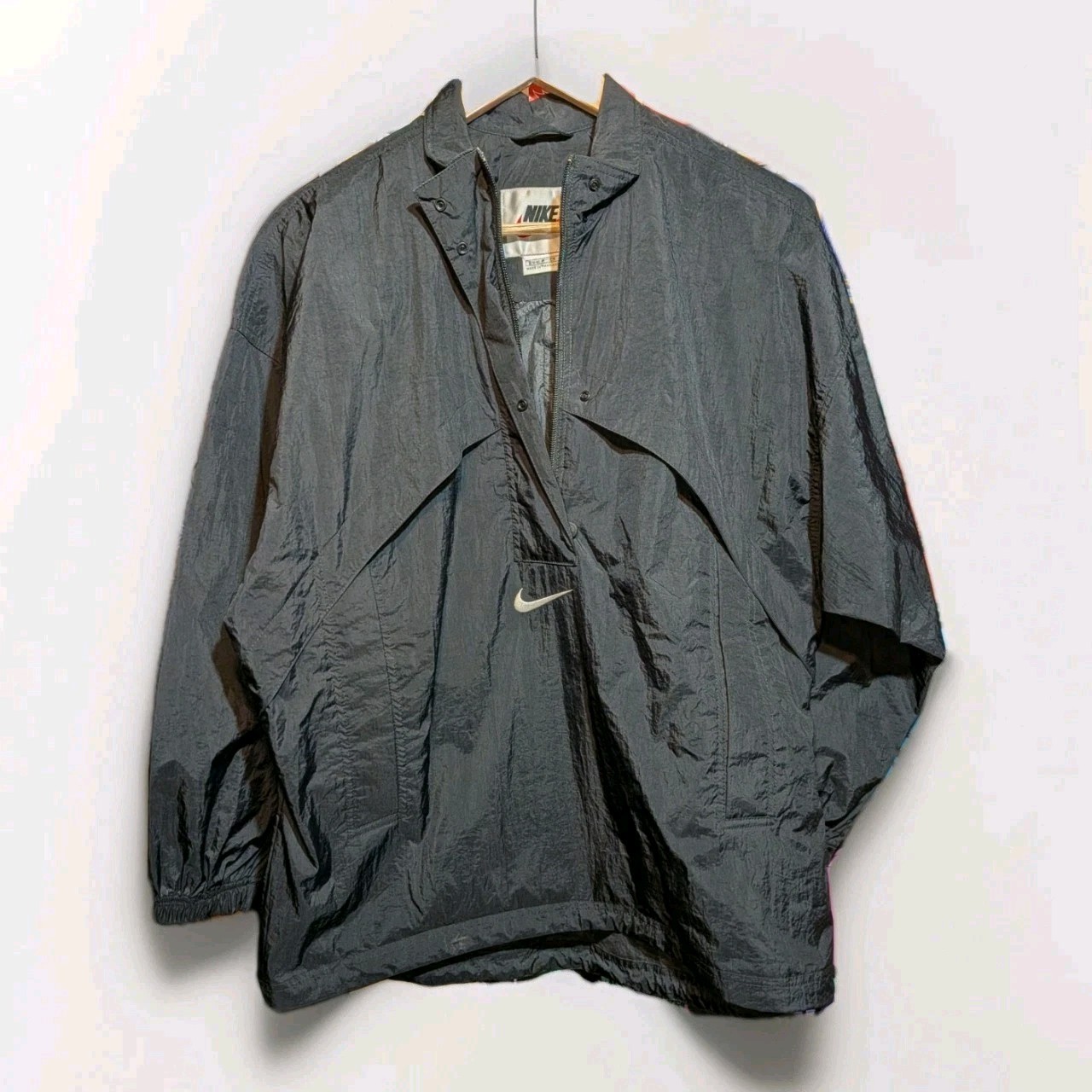 Nike Center Swoosh Vintage 90s Black Windbreaker Pullover Jacket Mens Small Nike Center Swoosh Vintage 90s Black Windbreaker Pullover Jacket Mens Small