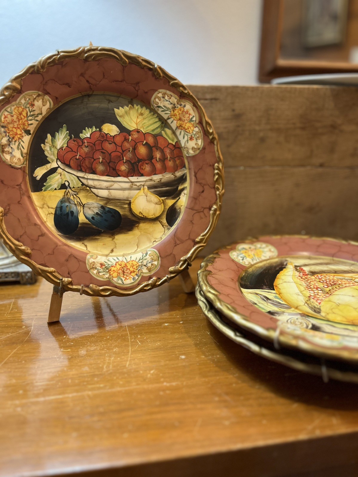 Set Of Three Raymond Waites Designs For Toyo Trading Company Decorative Plates Set Of Three Raymond Waites Designs For Toyo Trading Company Decorative Plates