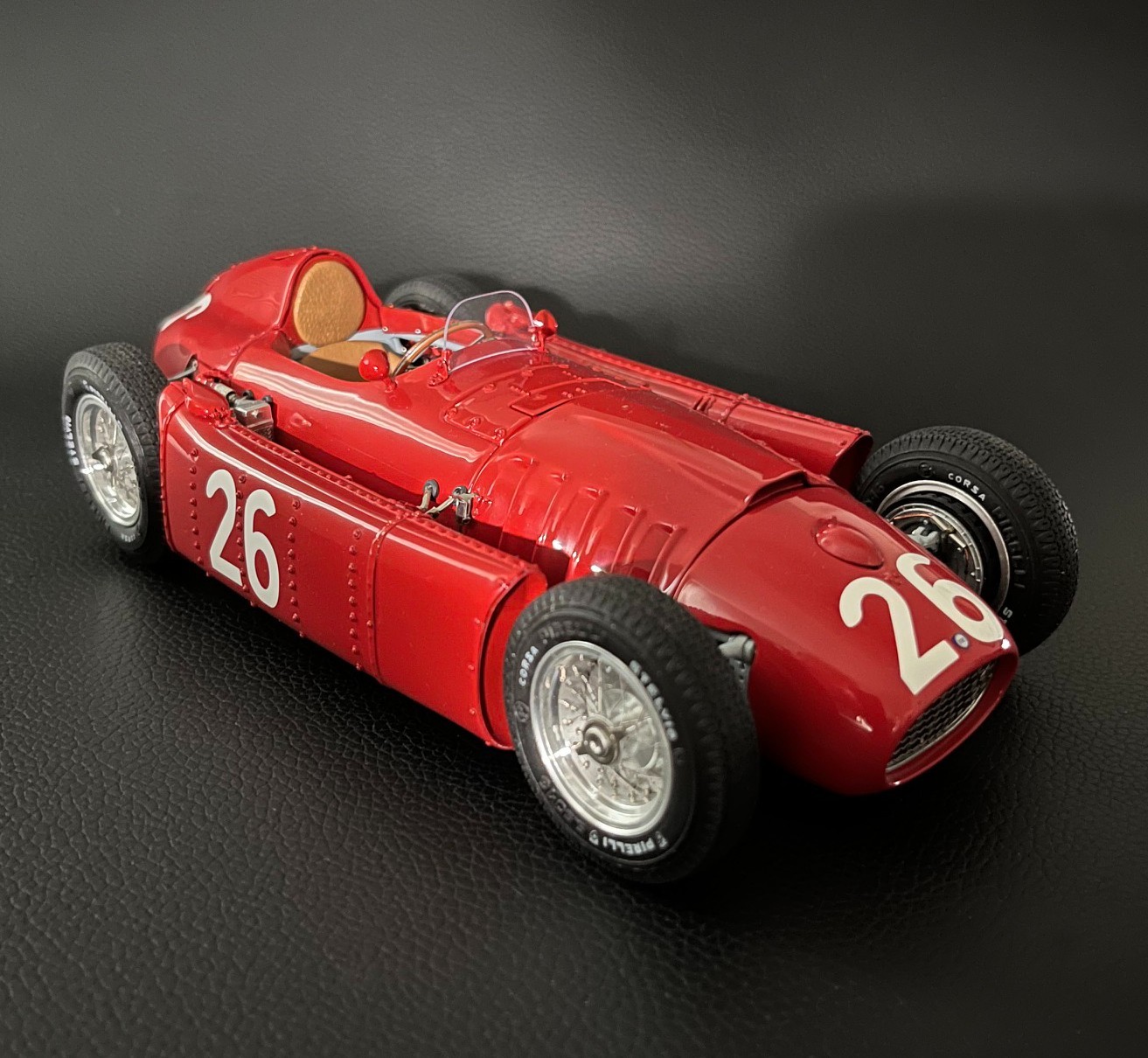 CMC Lancia D50 #26 M-176 1955 Monaco GP Alberto Ascari Inc. 1/18 figurine