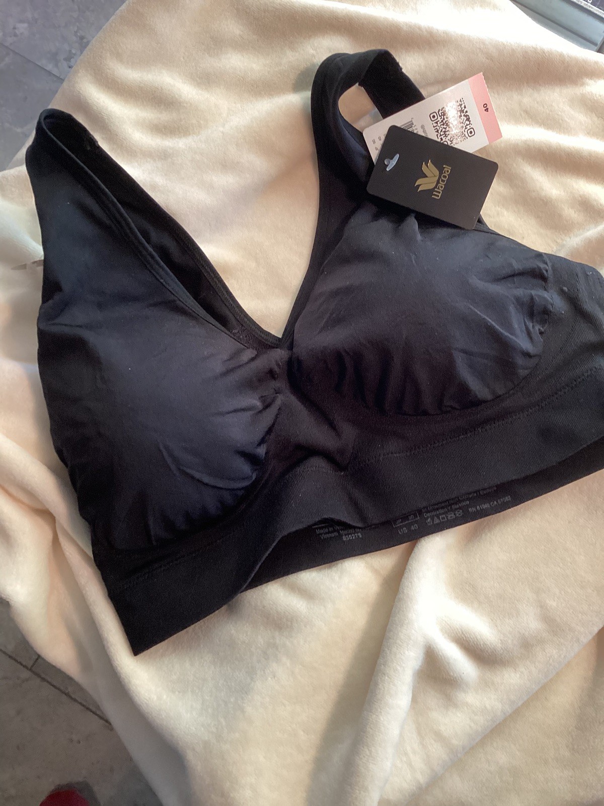 Wacoal b-smooth Wire Free Bralette black Sz 40 with Tags Wacoal b-smooth Wire Free Bralette black Sz 40 with Tags