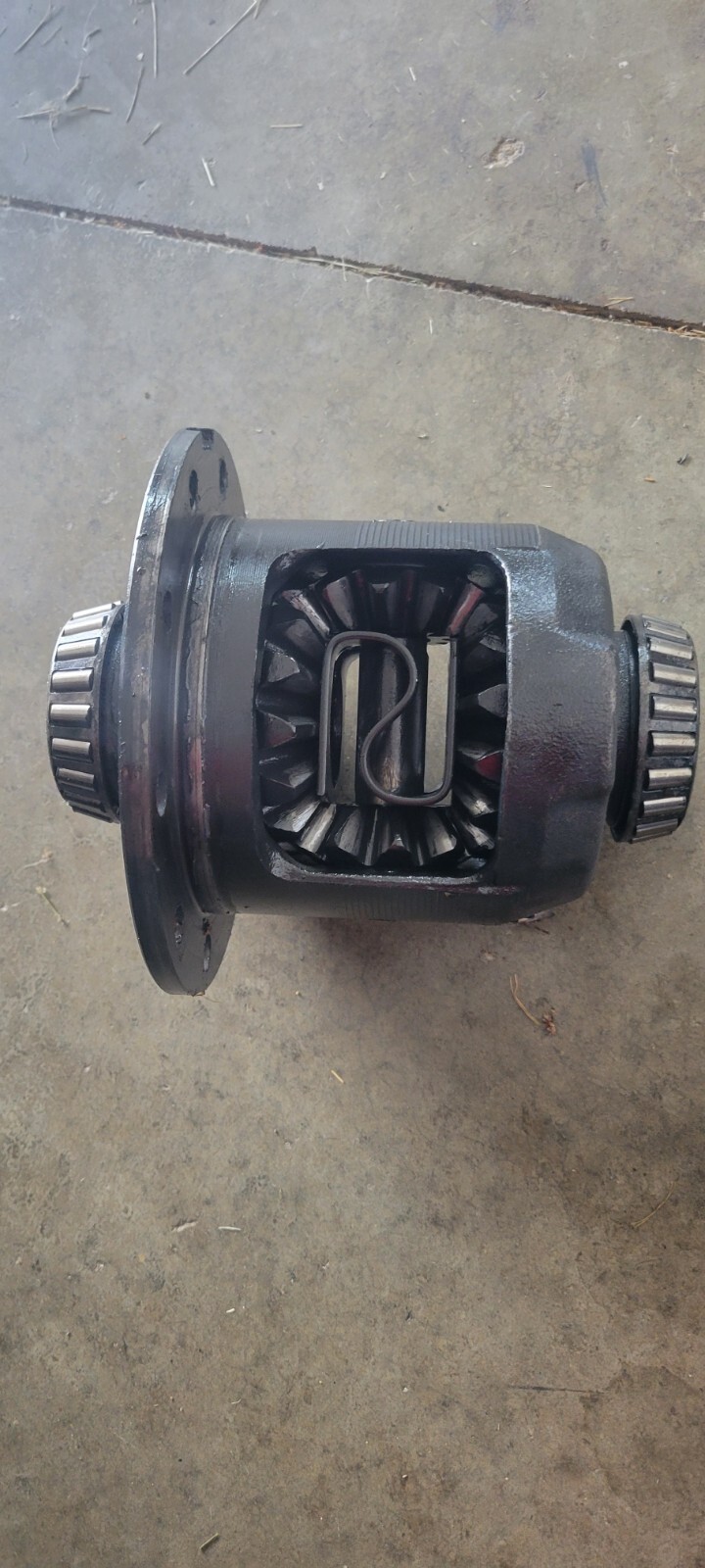 Ford 8.8 Mustang Explorer F150 Limited Slip Traction Lok 31 Spline Carrier Ford 8.8 Mustang Explorer F150 Limited Slip Traction Lok 31 Spline Carrier