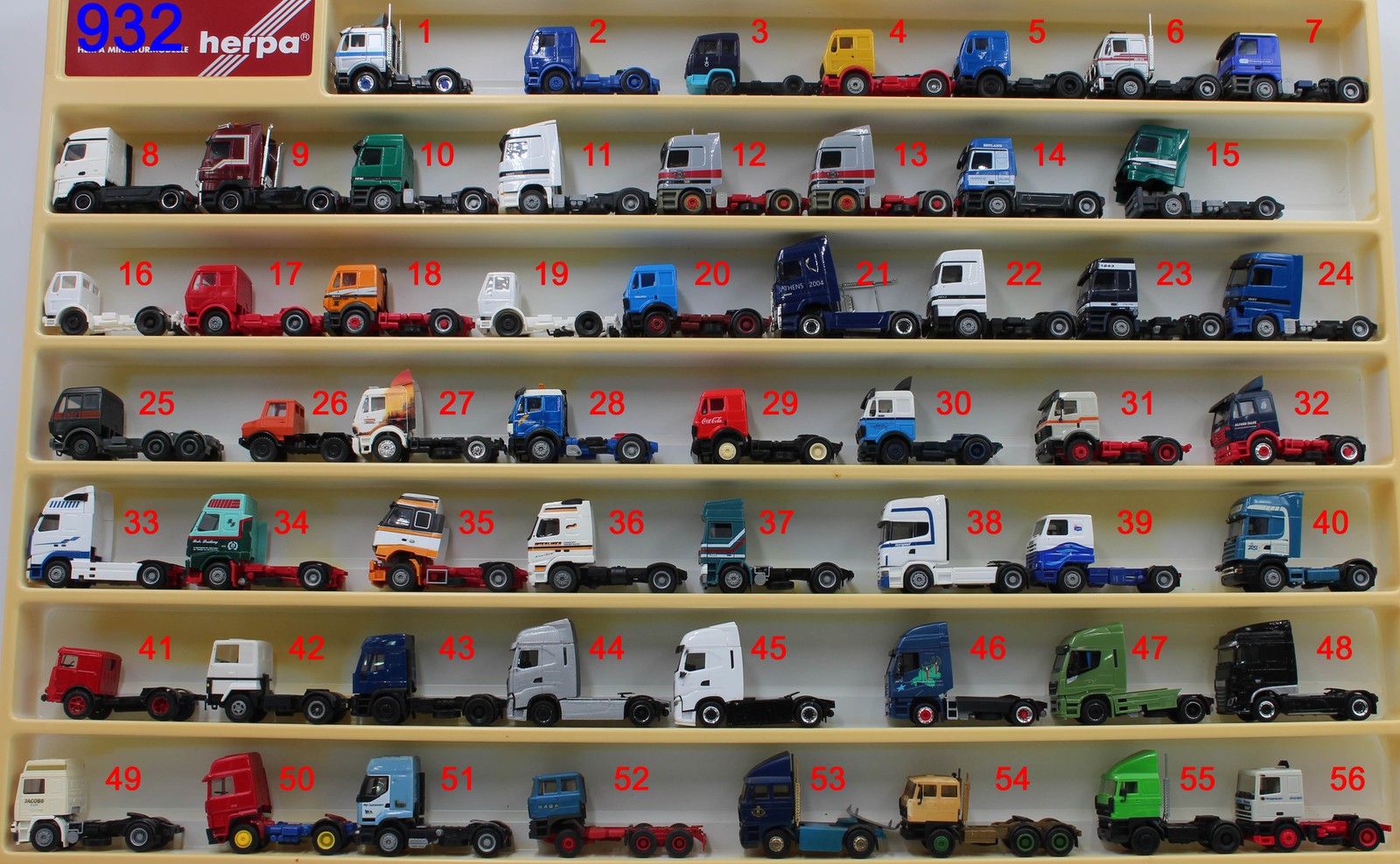 Bastelmodelle Zugmaschinen Mercedes, DAF, Iveco, Renault etc. 1:87 /932