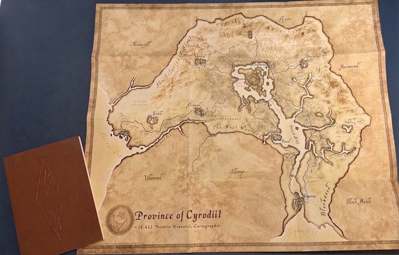 The Elder Scrolls IV LE Coin (Original), Map, and Pocket Guide to the Empire The Elder Scrolls IV LE Coin (Original), Map, and Pocket Guide to the Empire