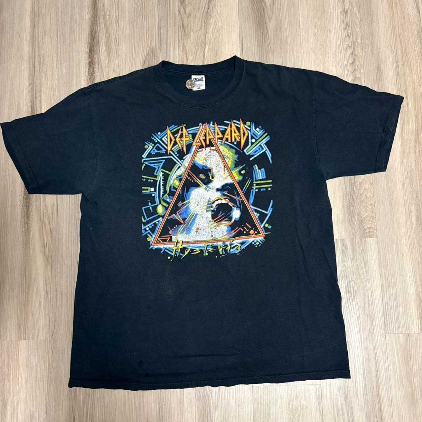Vintage early 2000s def leppard Vintage early 2000s def leppard