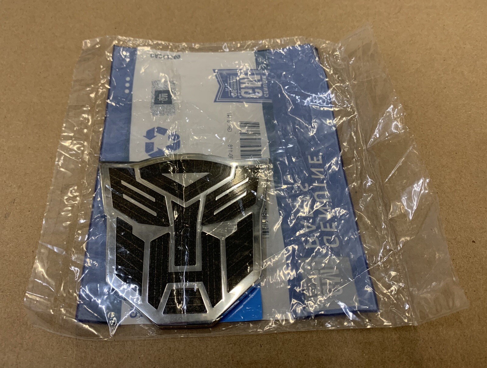 GM Camaro Transformers Genuine GM Fender Auto-Bot Emblem 22871269 GM Camaro Transformers Genuine GM Fender Auto-Bot Emblem 22871269