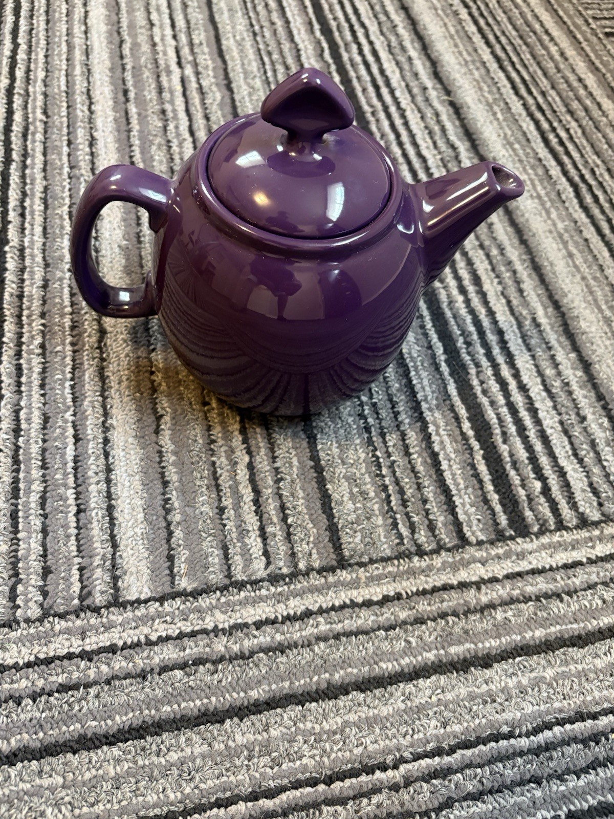 Vintage Chantal Teapot Eggplant Purple Ceramic 92-TP12 Memory Collection 30 oz
