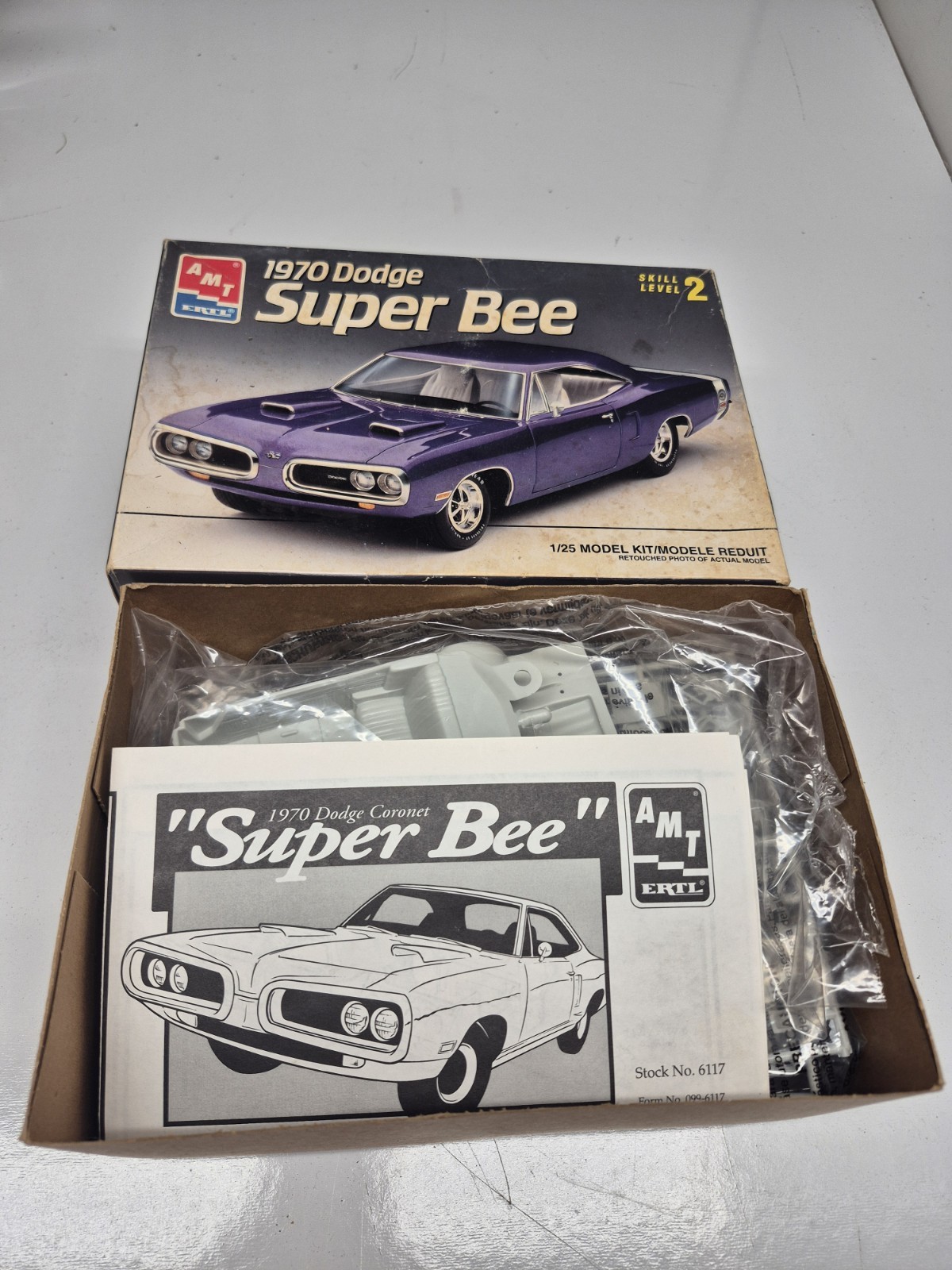 AMT 1/25 1970 Dodge Super Bee Open Box AMT 1/25 1970 Dodge Super Bee Open Box