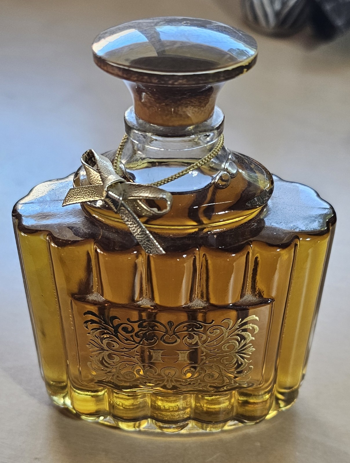 Chantilly Houbigant Essence De Parfum 7.75 FL. OZ Women’s Perfume vtg New York Chantilly Houbigant Essence De Parfum 7.75 FL. OZ Women’s Perfume vtg New York