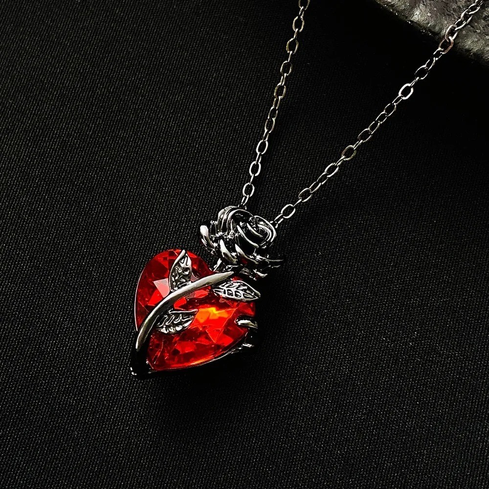 Rose Heart Pendant Necklace Gothic Chain Men Women Halloween Gift Jewelry