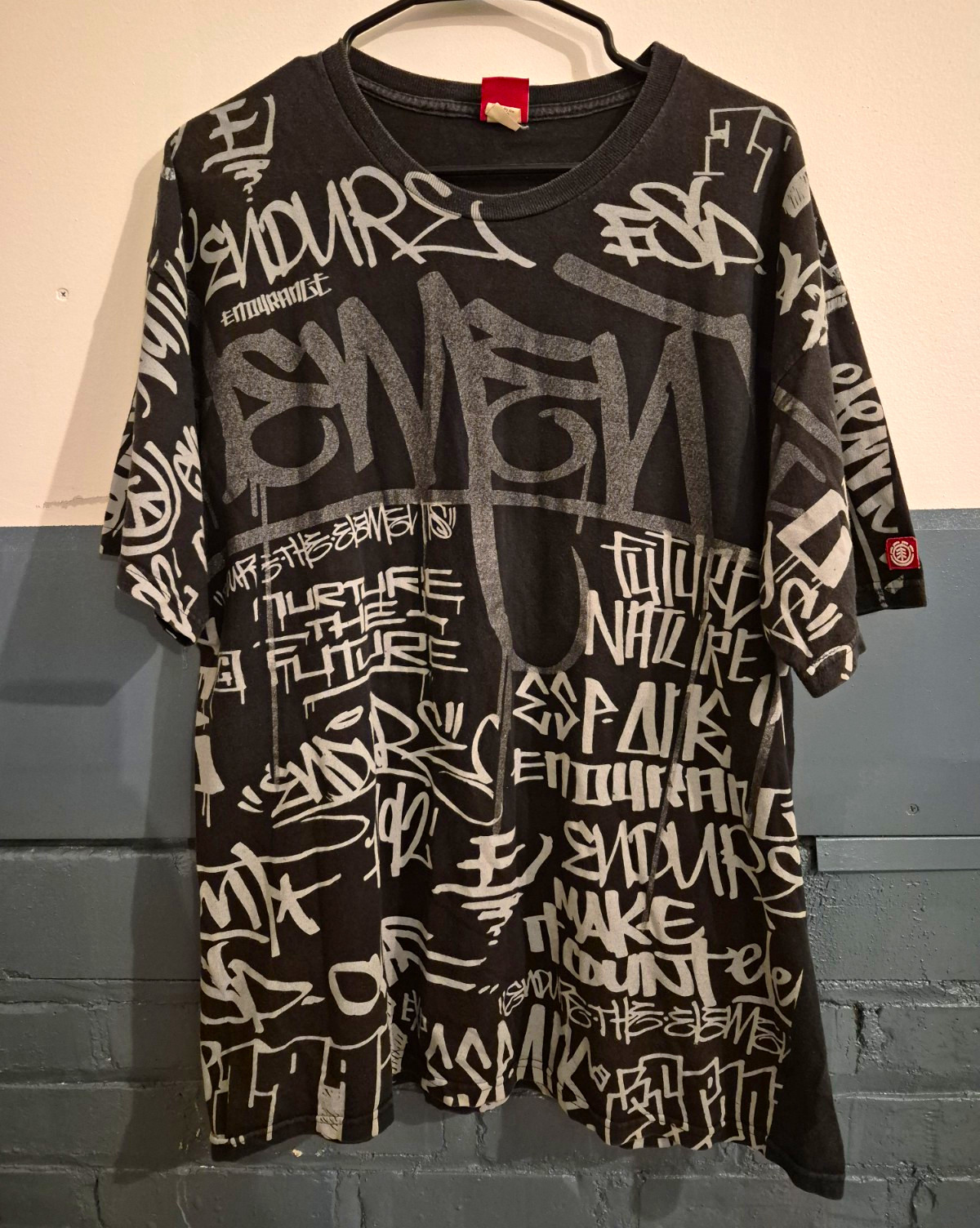 Official Vintage Element Skateboards 2000s Graffiti All Over Front Print Size XL Official Vintage Element Skateboards 2000s Graffiti All Over Front Print Size XL