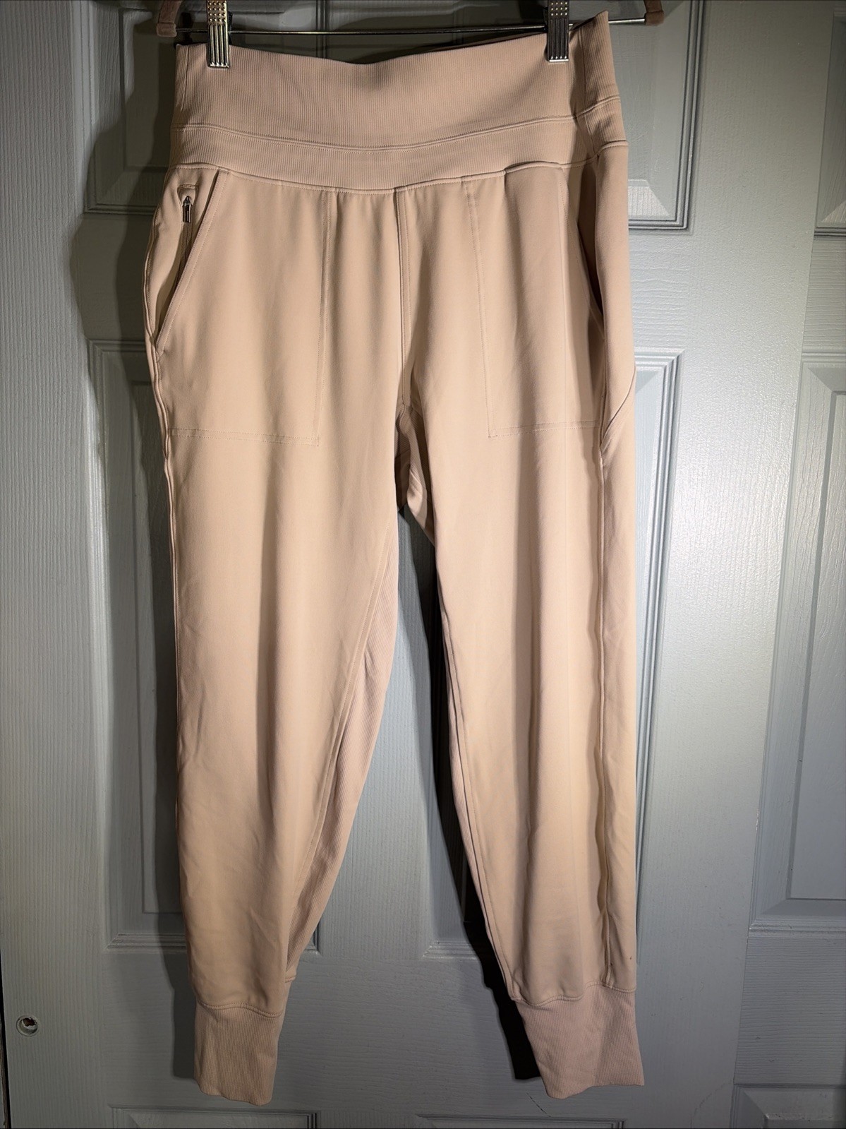 Athleta Abalone Venice Jogger Pant. Size Medium. Athleta Abalone Venice Jogger Pant. Size Medium.
