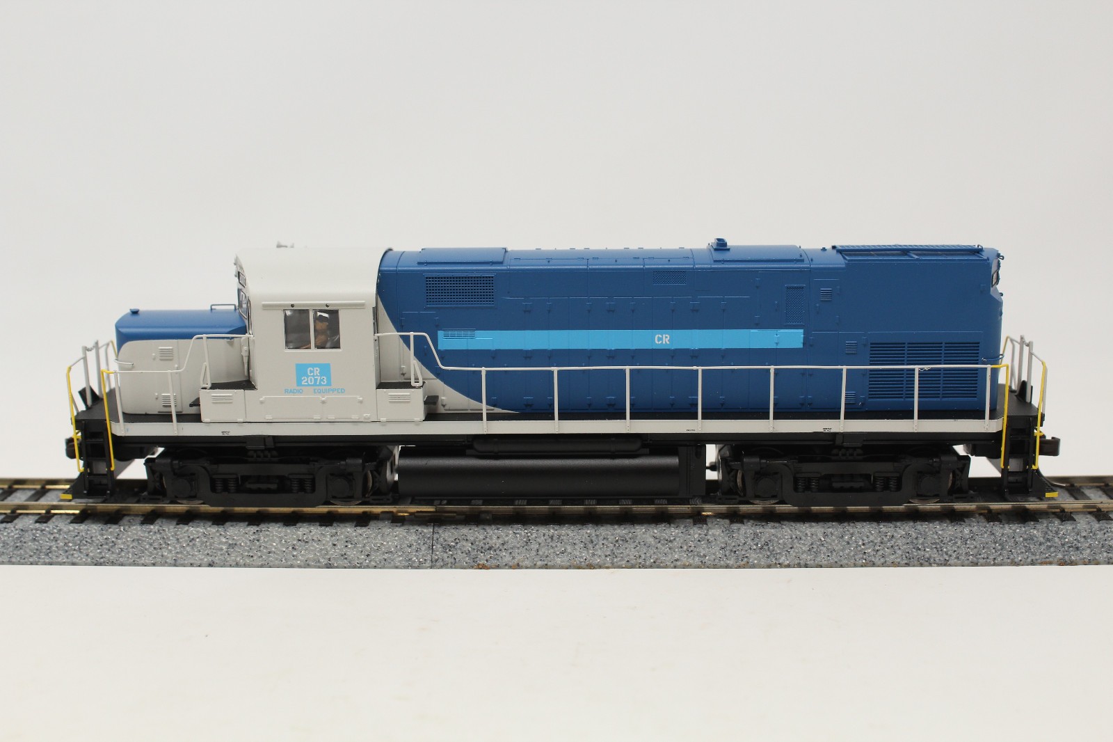 HO Scale Atlas 10 004 738 C420 Ph.2b Low Nose Locomotive Conrail CR 2073 NEW