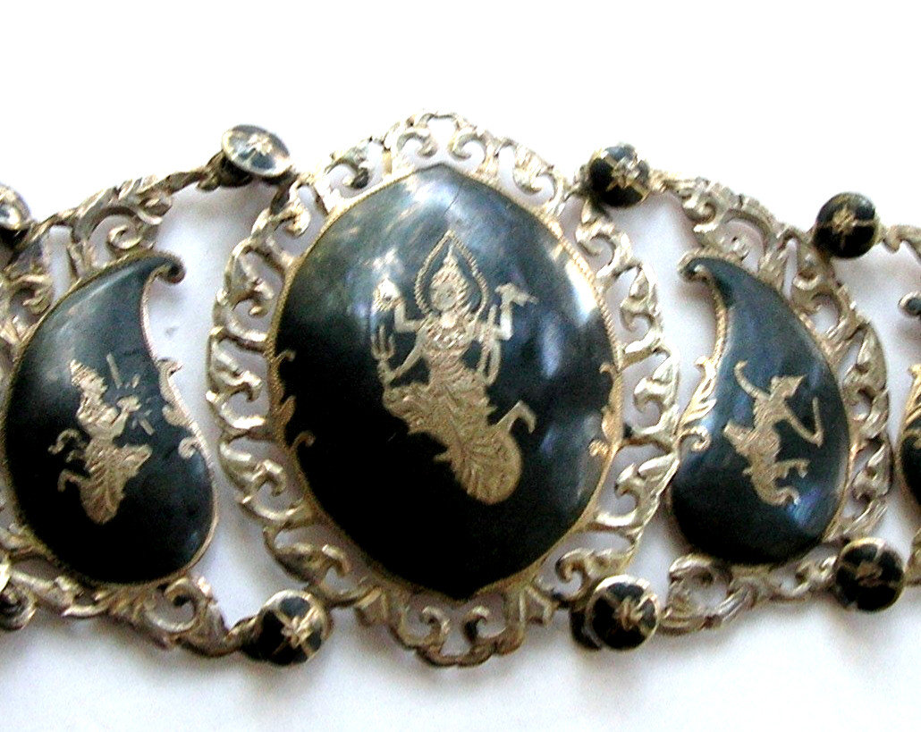 Vintage 40\'s Sterling Silver Siam Dancers Enamel Niello Link Bracelet..51 Gr Vintage 40\'s Sterling Silver Siam Dancers Enamel Niello Link Bracelet..51 Gr