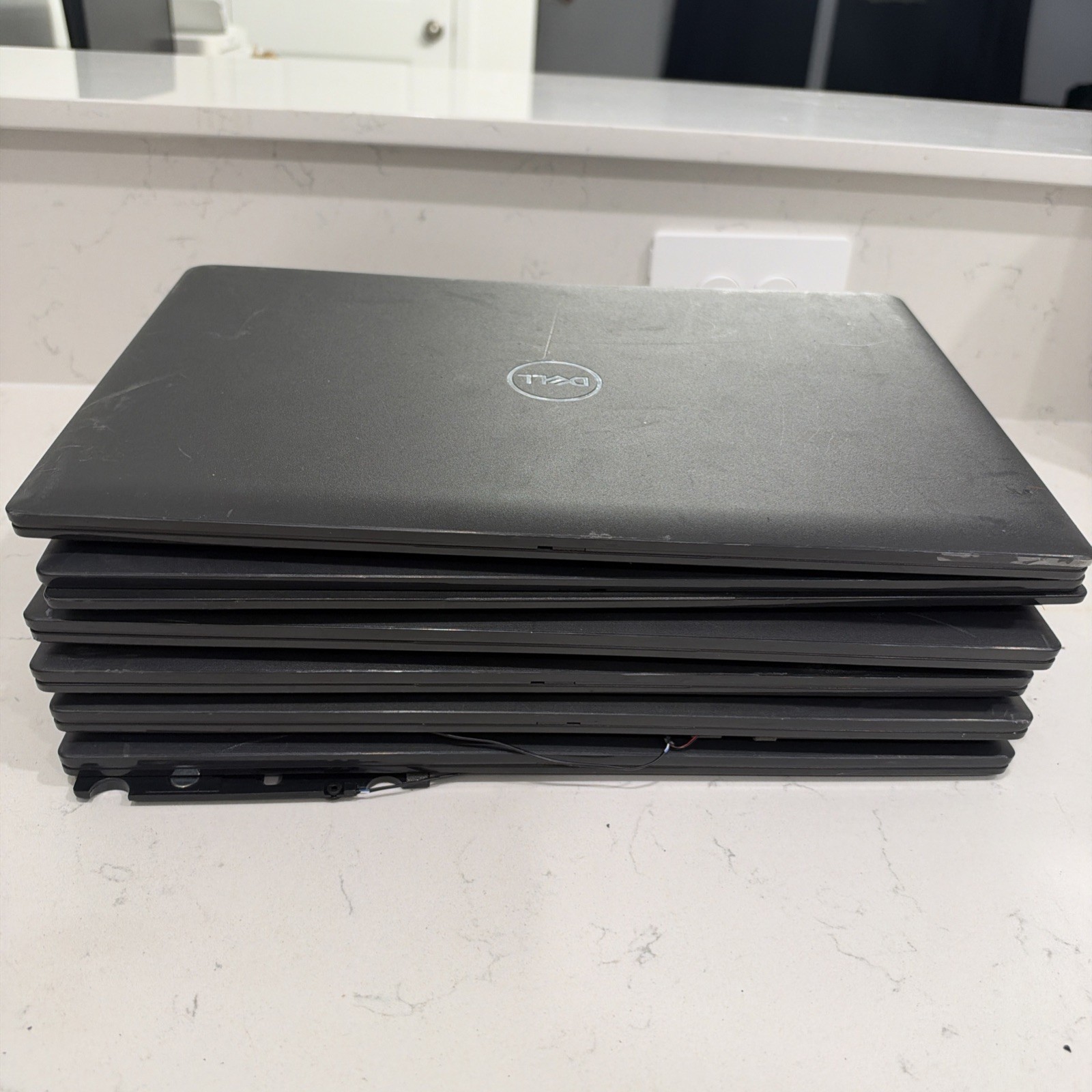 Lot of 6 Dell Latitude 3520 i5-11TH / i7 11TH for parts