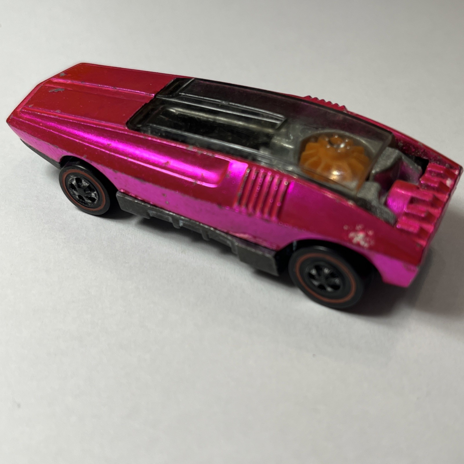 VINTAGE HOT WHEELS Redline Whip Creamer Spectraflame Pink 1969 USA Base