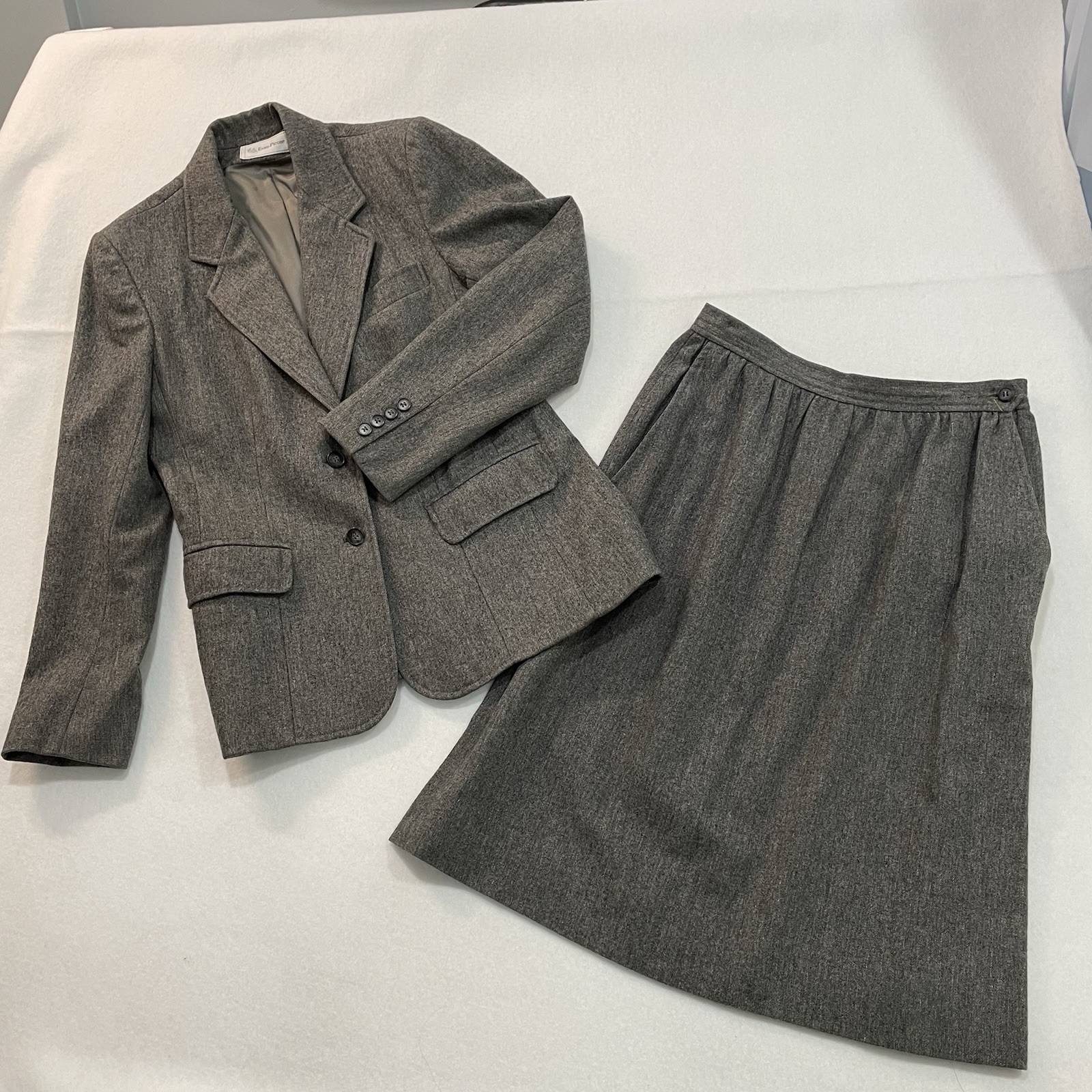 Vtg Evan-Picone Women\'s Gray Wool Blend 2pc Suit Set Blazer Midi Skirt USA 10 12
