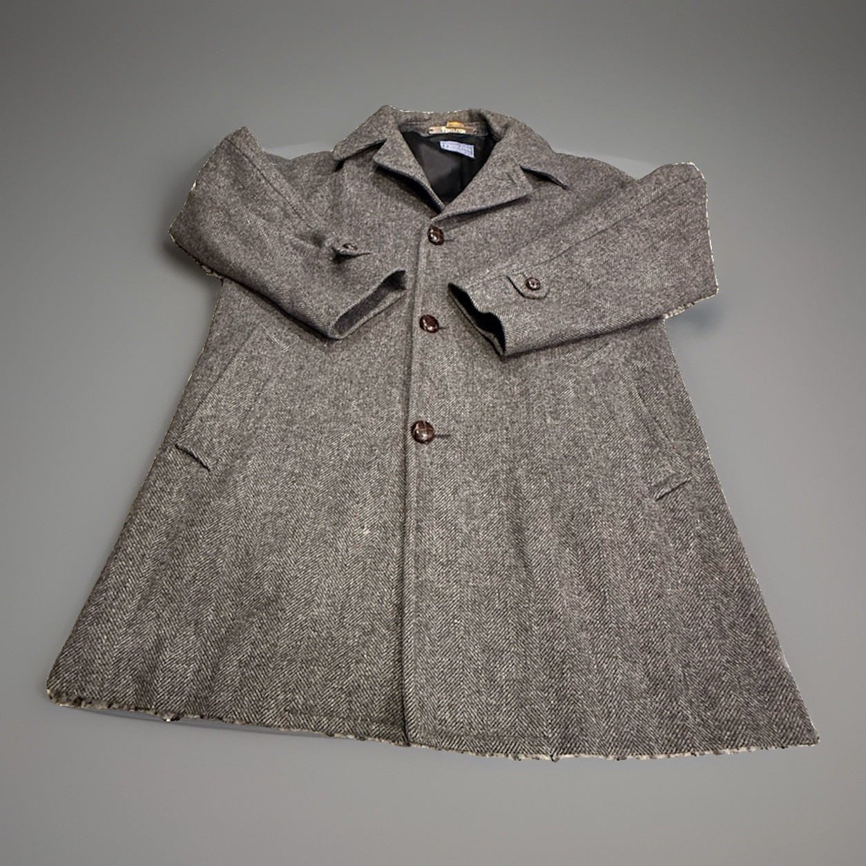 VTG Pendleton 1960’s 100% Wool Charcoal Herringbone Fleck Tweed Overcoat 42 USA