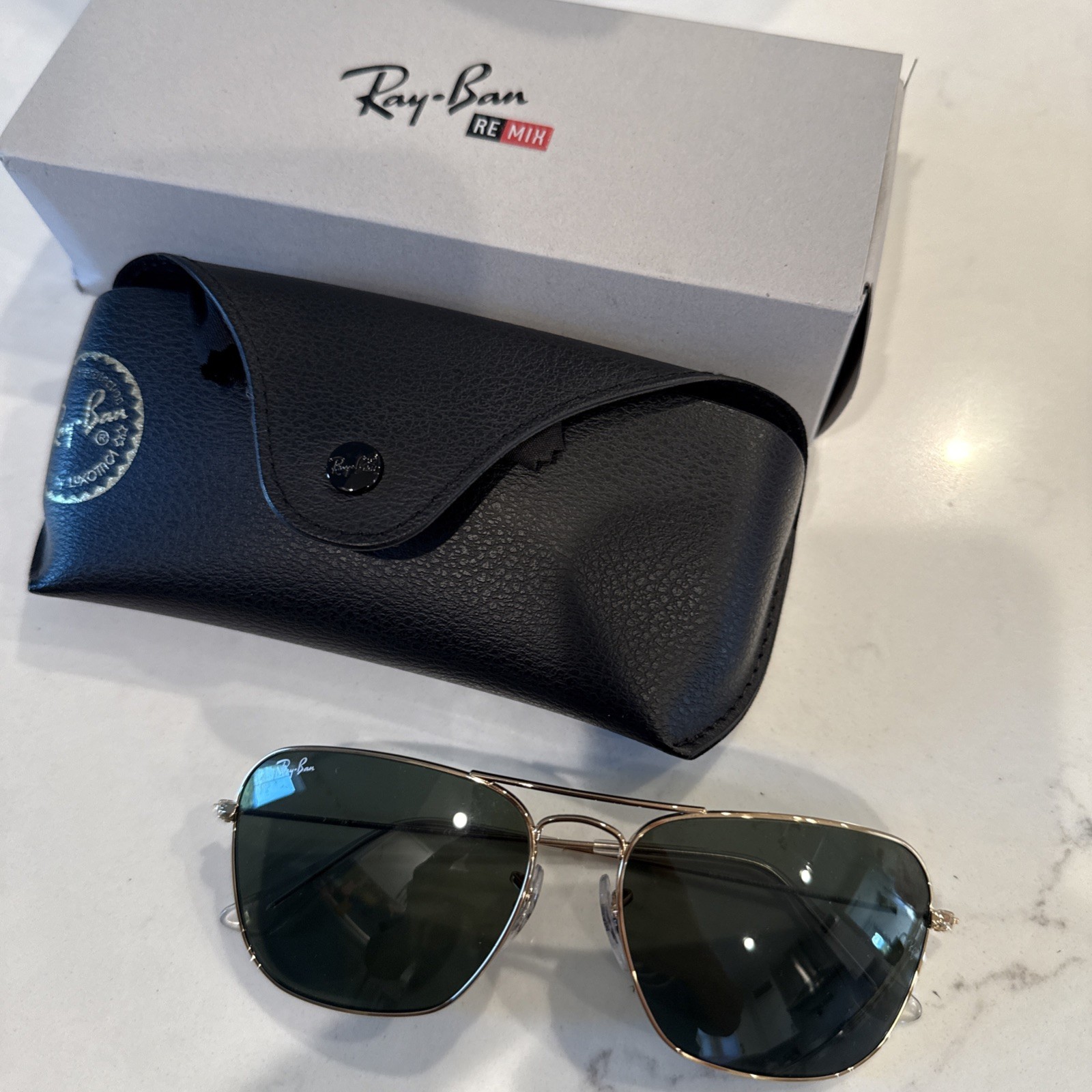 Ray-Ban Caravan RB3136 Sunglasses Gold Metal, Green, Classic 58mm