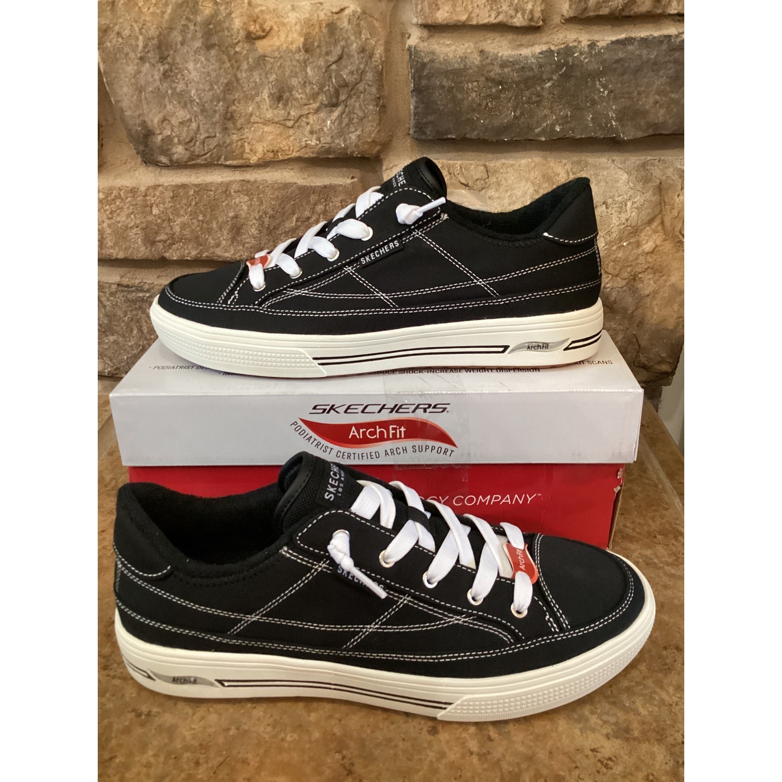Skechers Street Arch Fit Arcade Arcata Black Canvas Sneakers Size Womens 11 New