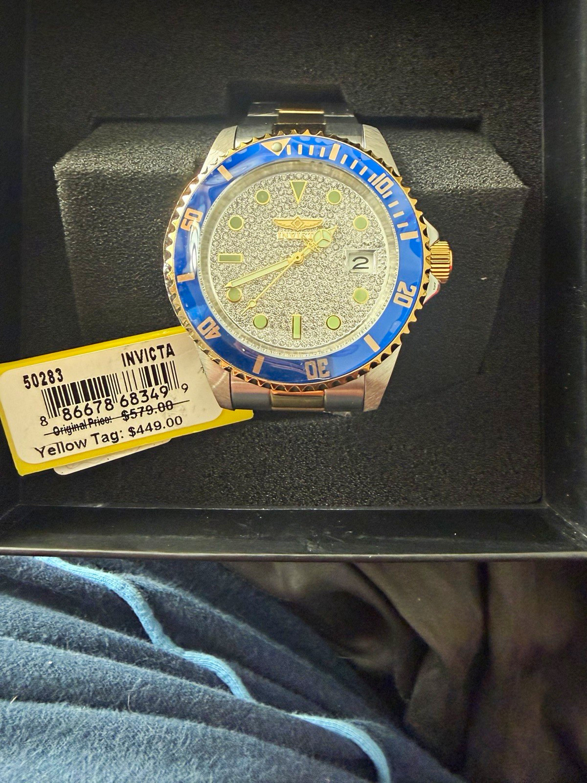 Invicta Pro Diver Quartz Two-Tone SS Bracelet Watch Blue Bezel Silver Dial Box Invicta Pro Diver Quartz Two-Tone SS Bracelet Watch Blue Bezel Silver Dial Box