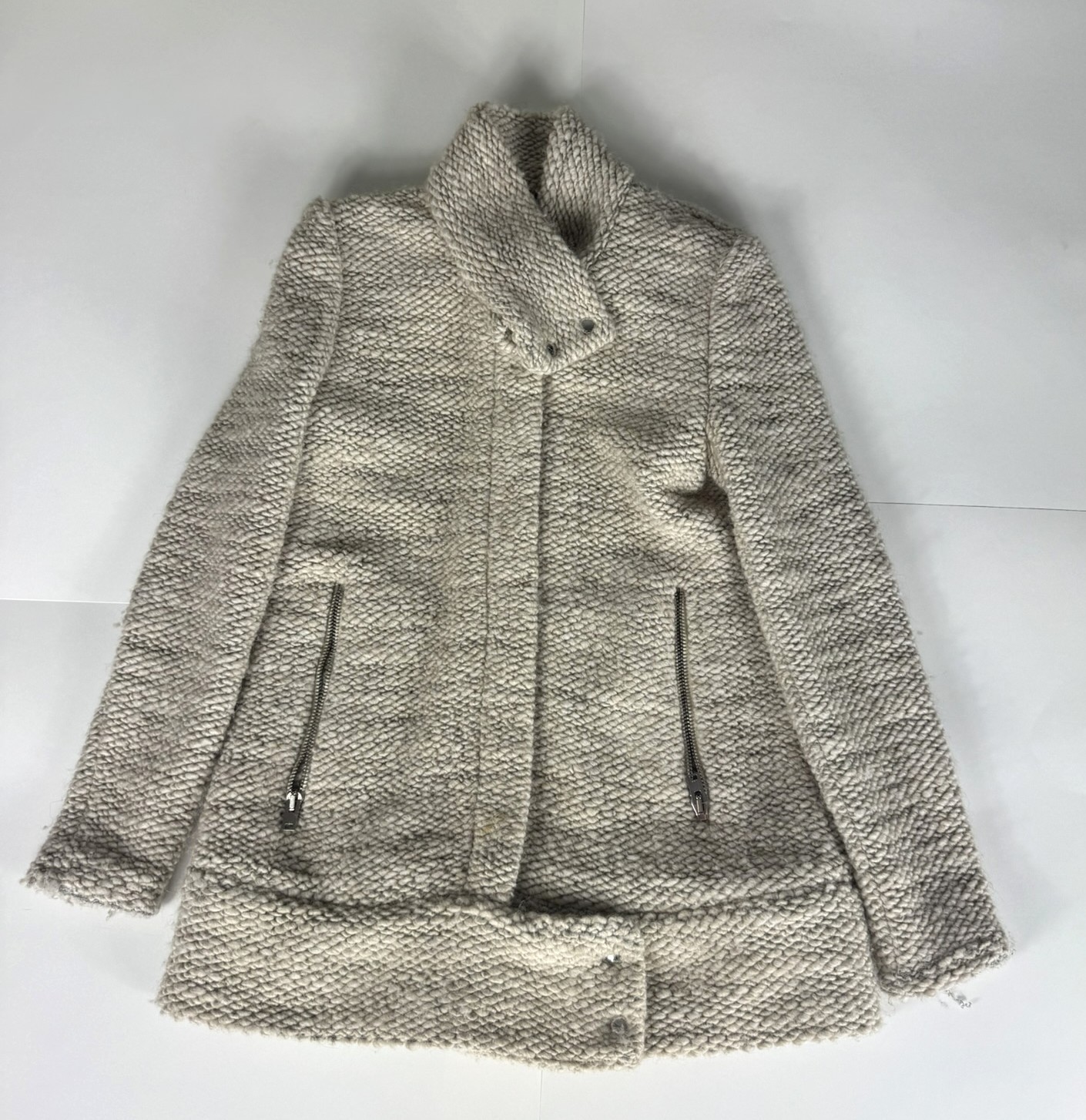 IRO Womens Beige Wool Blend Ajumaspe Heavy Knit Casual Jacket Size 40 IRO Womens Beige Wool Blend Ajumaspe Heavy Knit Casual Jacket Size 40