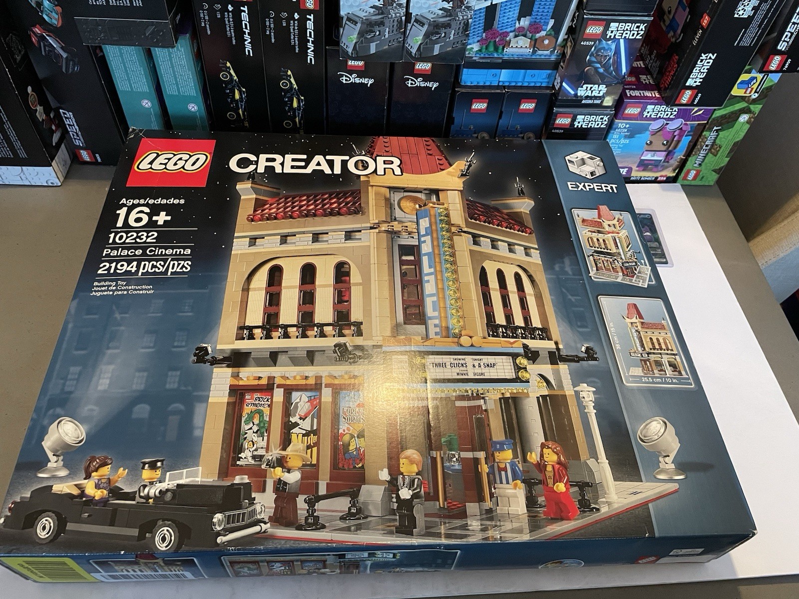 LEGO Creator Expert: Palace Cinema (10232) | New | Retired | Some Box Damage