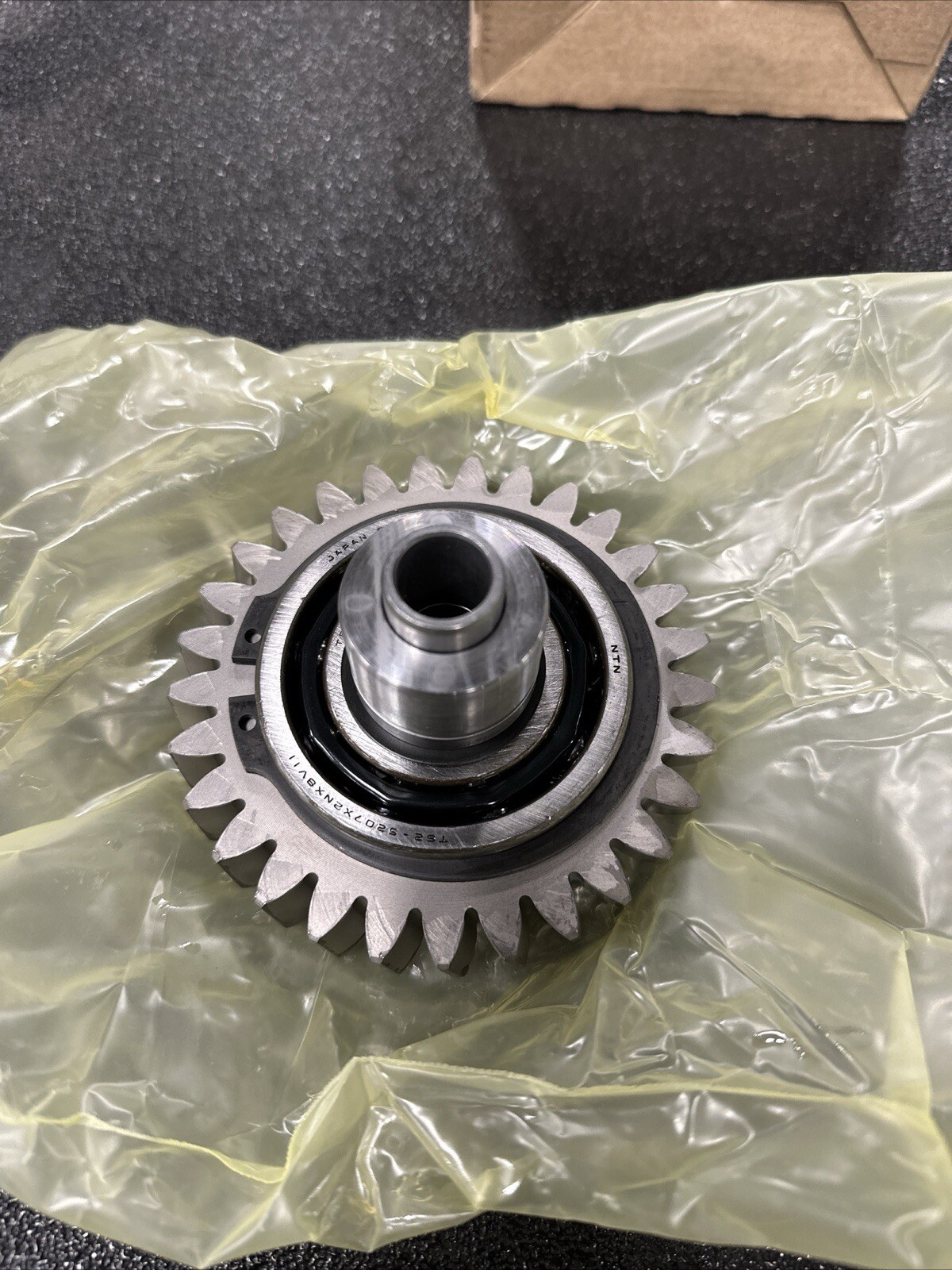 NEW Volvo D13 / Mack MP8 *OEM* Idler Gear 22081687 *SALE* + NEW Volvo D13 / Mack MP8 *OEM* Idler Gear 22081687 *SALE* +