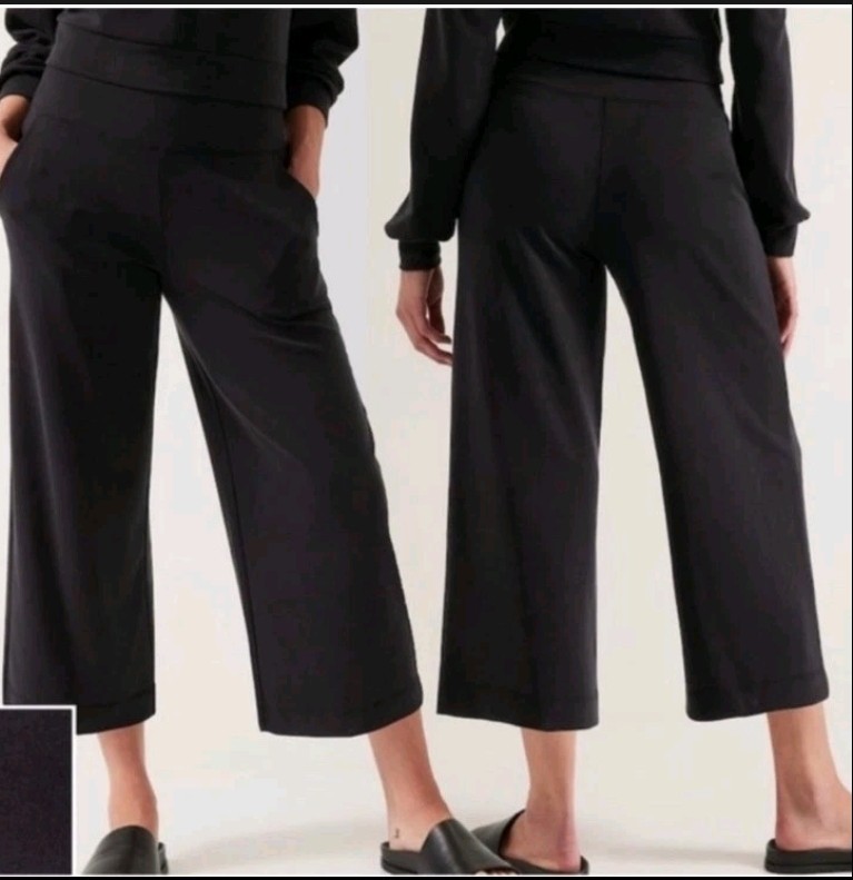 Athleta Pants Womens Small Black Seasoft Wide Crop Pants Marshmallow Soft