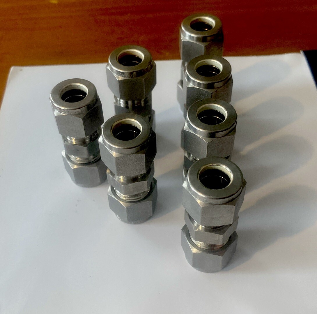 Lot of 17pc Swagelok Stainless Steel Union Fitting, 3/8 Lot of 17pc Swagelok Stainless Steel Union Fitting, 3/8