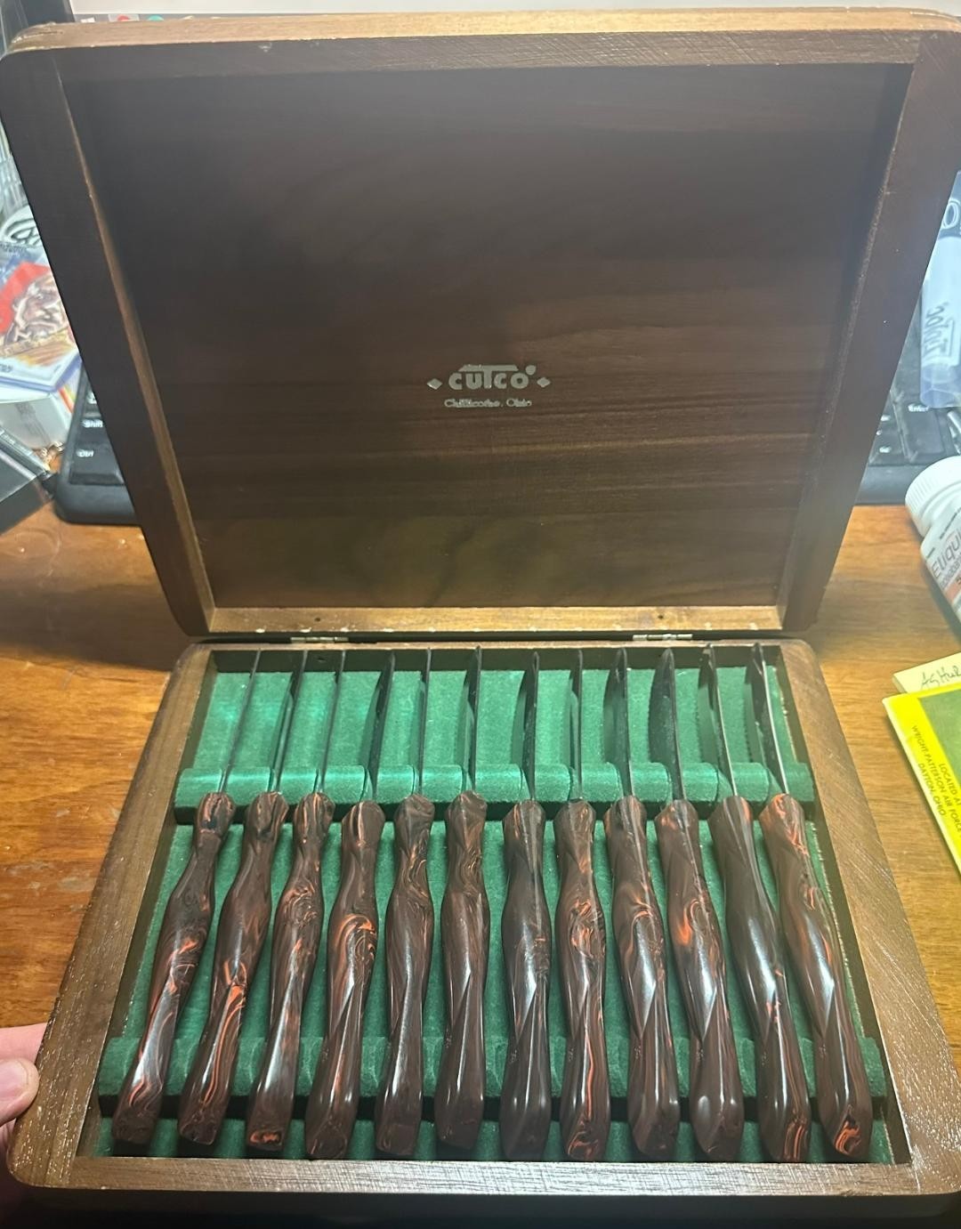 Vintage 12 PC CUTCO #1759 STEAK Serrated KNIVES ~ ORIGINAL WOOD BOX