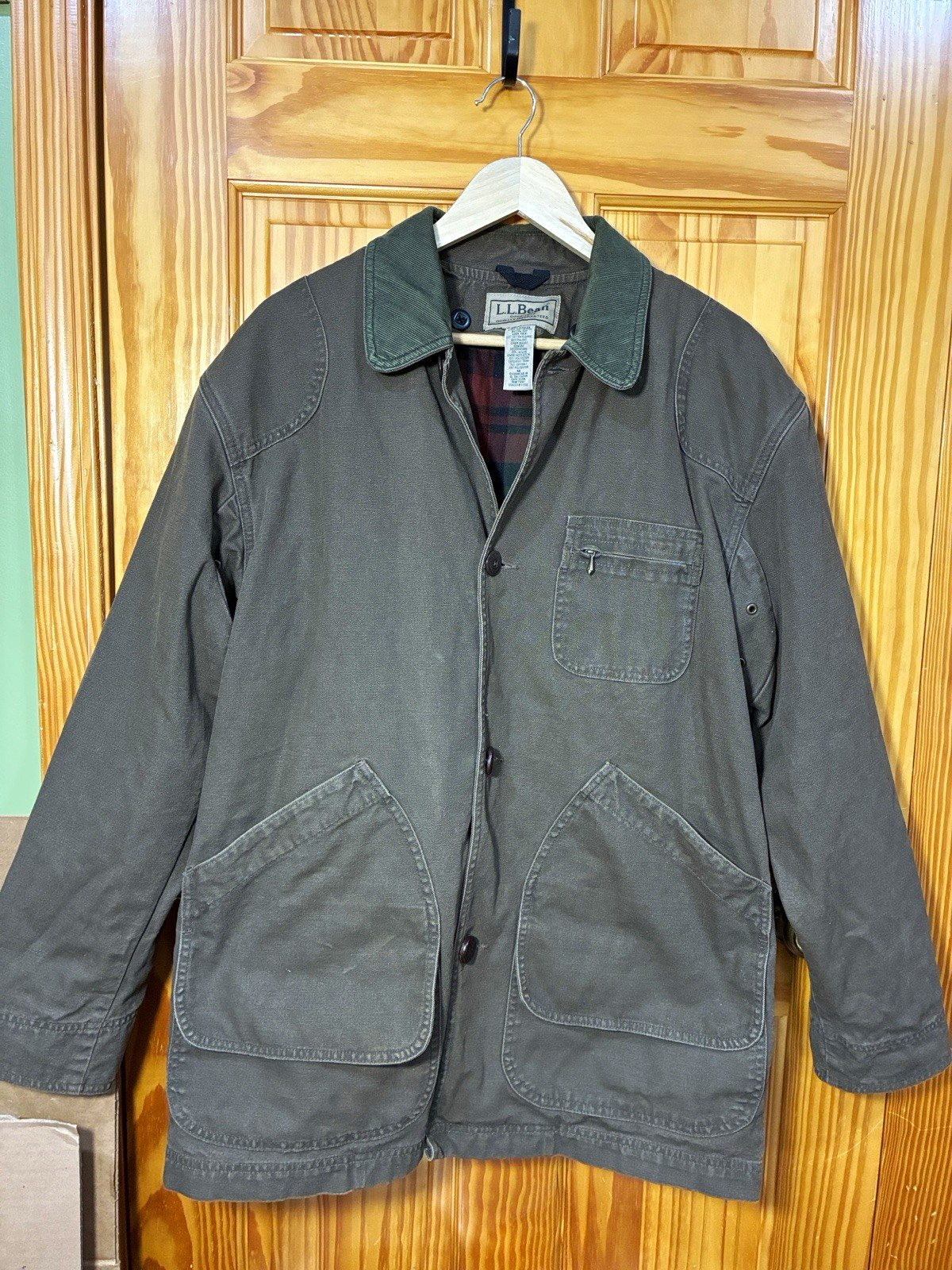 L.L.Bean Men\'s Lined Short Cotton Jacket dark brown M Button Front Pockets L.L.Bean Men\'s Lined Short Cotton Jacket dark brown M Button Front Pockets