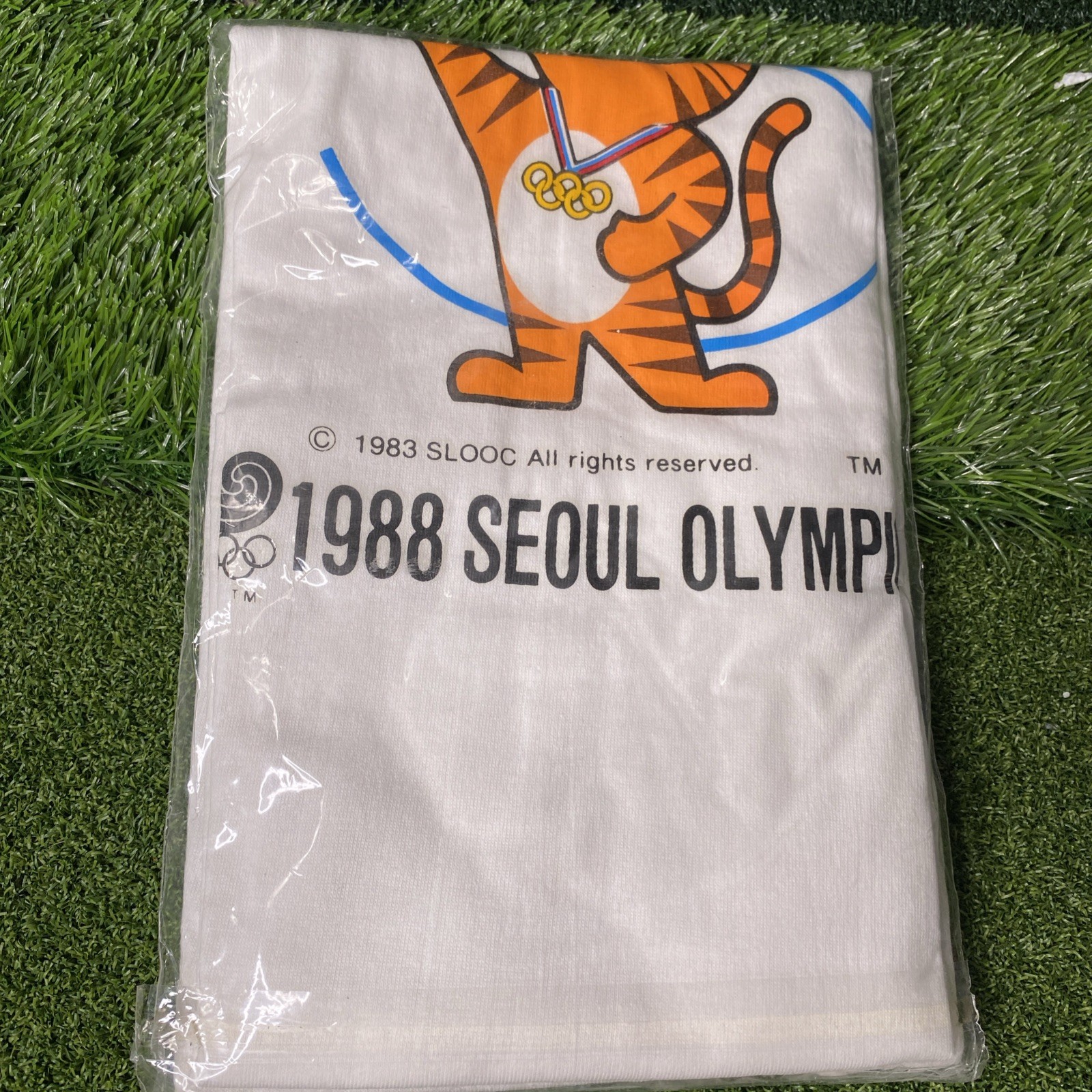 Vintage 1988 Seoul Olympics Shirt Mens XL White Hodori Mascot Tiger 80s Vintage 1988 Seoul Olympics Shirt Mens XL White Hodori Mascot Tiger 80s