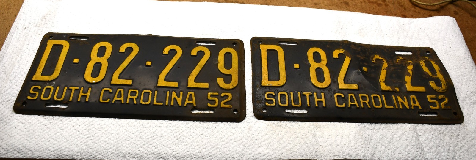 Pair of Vintage 1952 South Carolina License Plates Pair of Vintage 1952 South Carolina License Plates
