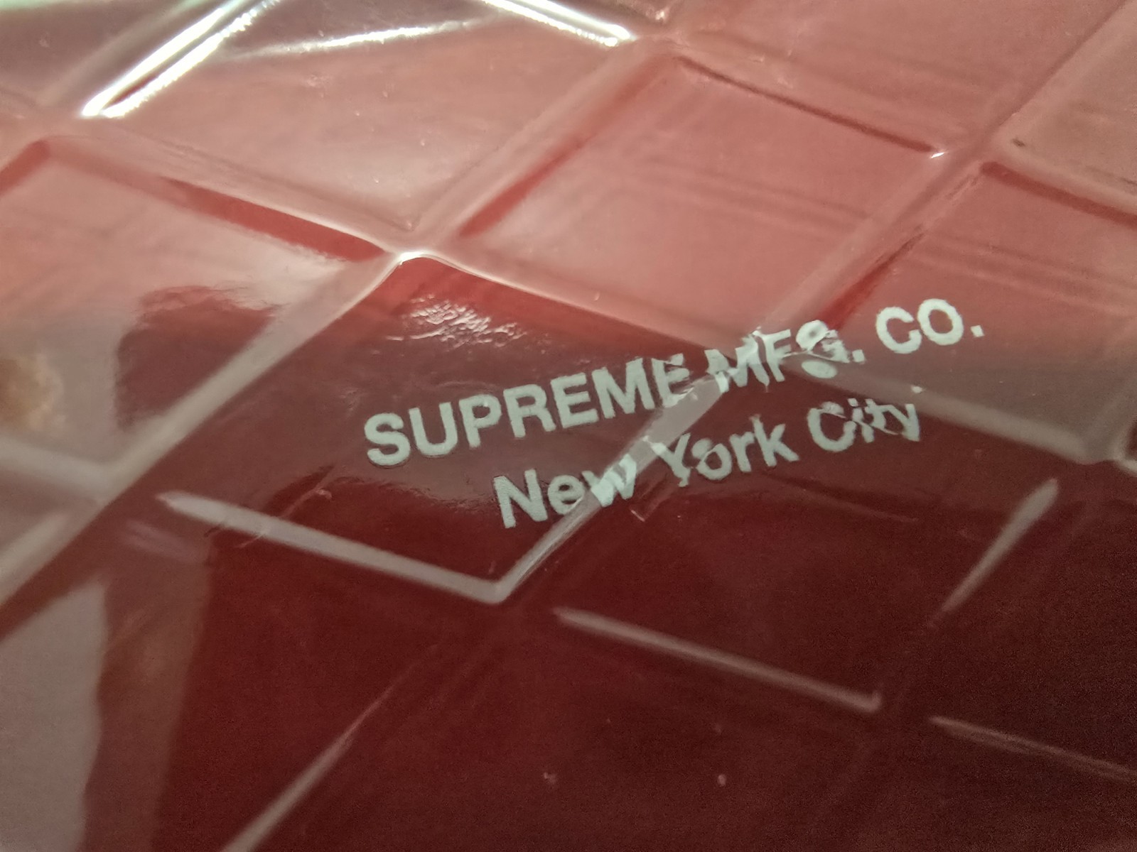 DEFECTIVE Supreme x Kuumba Ceramic Incense Tray G3D DEFECTIVE Supreme x Kuumba Ceramic Incense Tray G3D