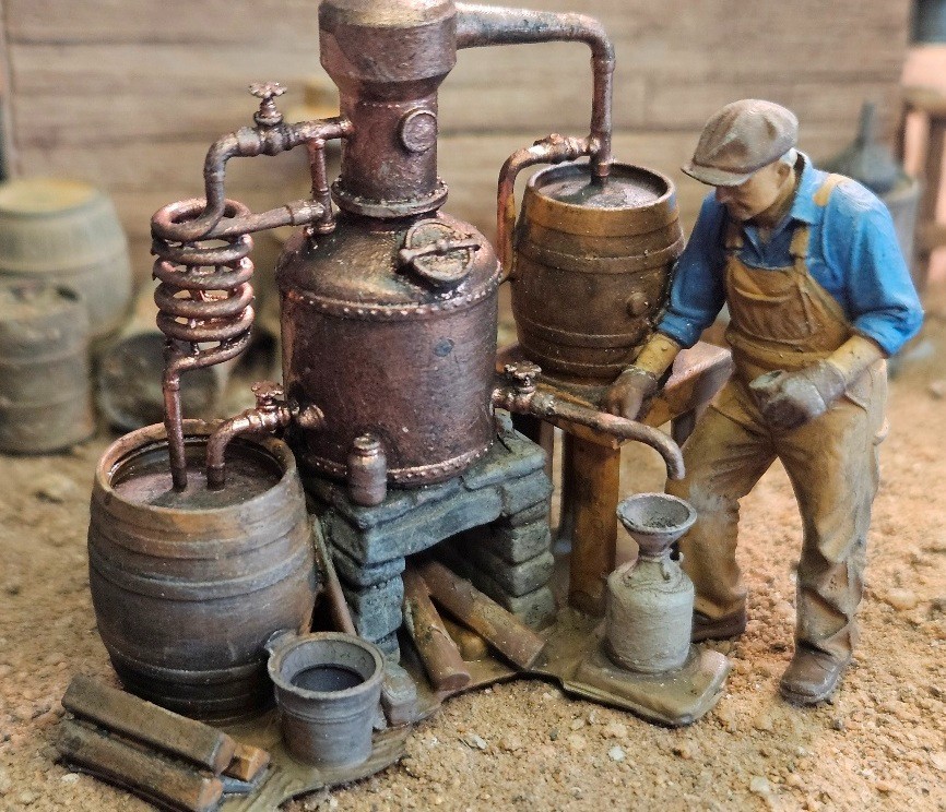 Rusty Rail O scale Copper Moonshine Still
