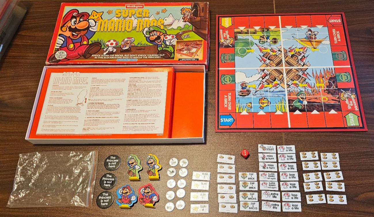 Rare 1992 licensed Nintendo Super Mario Bros. smb board game NES GB SNES CIB