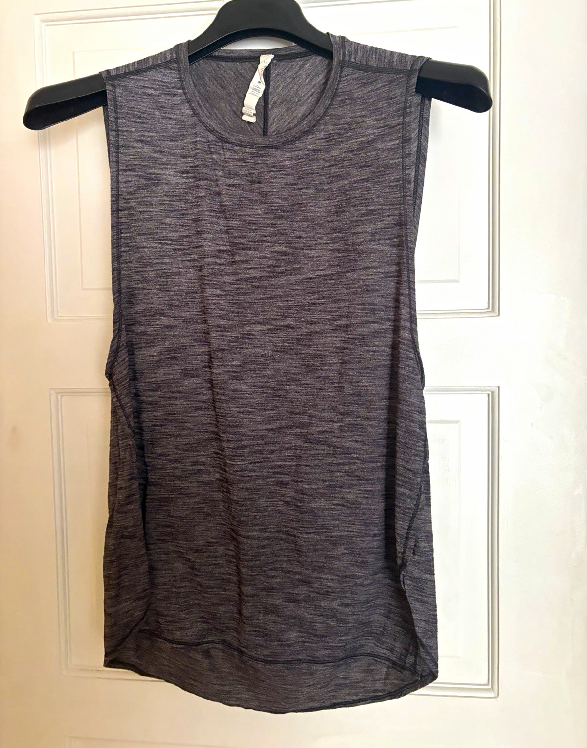 Lululemon Athletica Women\'s Gray Heathered Crew Neck Stretch Tank Top 12
