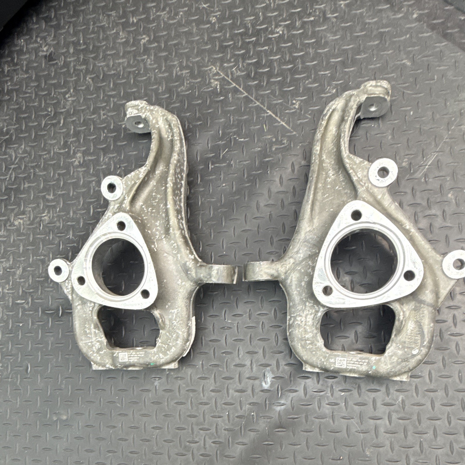 4x4 Mopar Dodge Ram Steering Knuckles LH and RH 4x4 Mopar Dodge Ram Steering Knuckles LH and RH