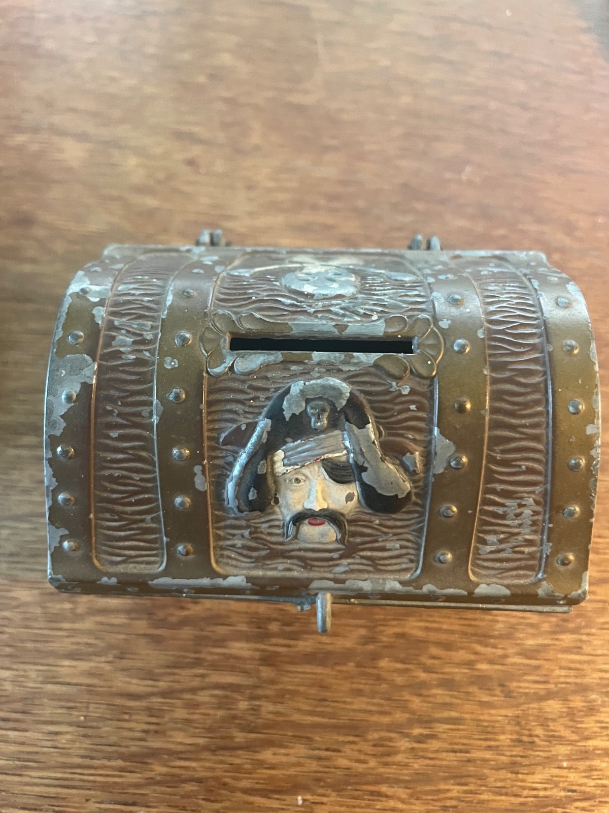 EJ Kahn Vintage 1950s Metal Toy Bank Pirate Treasure Chest 4\ EJ Kahn Vintage 1950s Metal Toy Bank Pirate Treasure Chest 4\