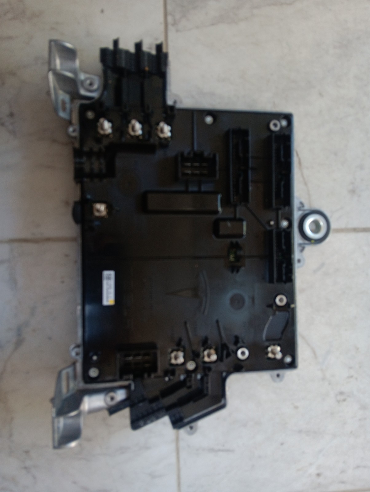 2017-2020 Tesla Model 3 M3 Front Electrical Control Module System 1118182-04-H 2017-2020 Tesla Model 3 M3 Front Electrical Control Module System 1118182-04-H