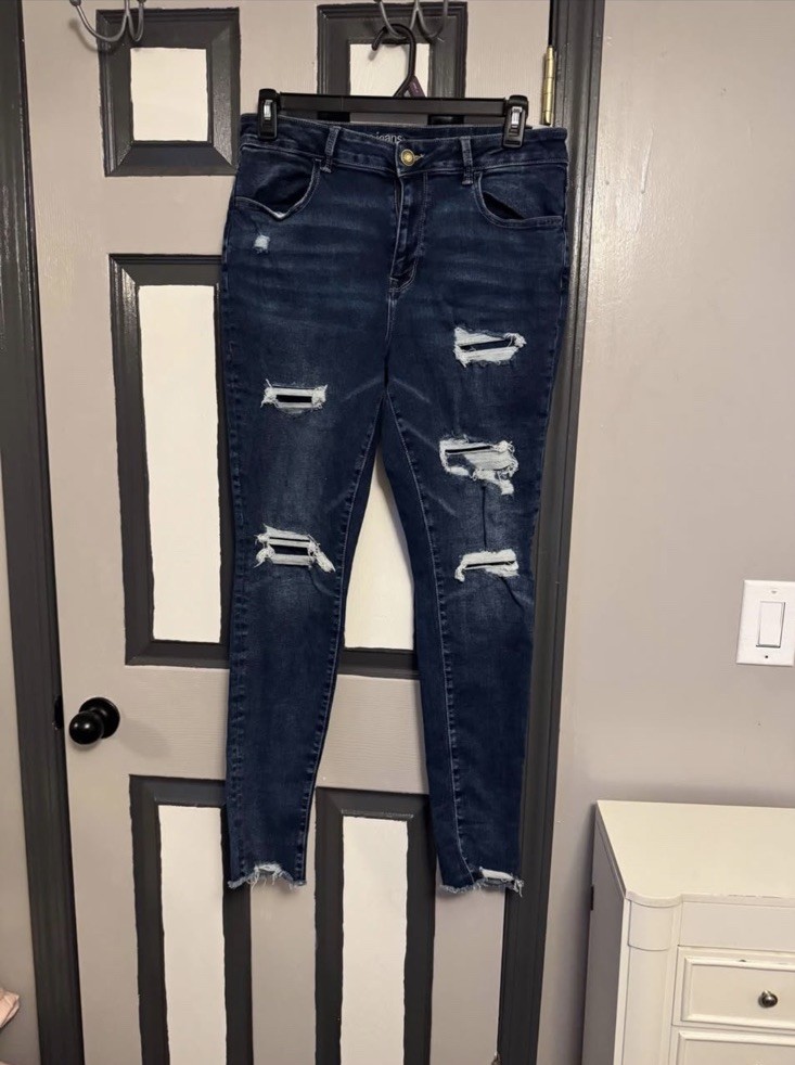 m.jeans by maurices Women\'s High Rise Skinny Jeans size large m.jeans by maurices Women\'s High Rise Skinny Jeans size large