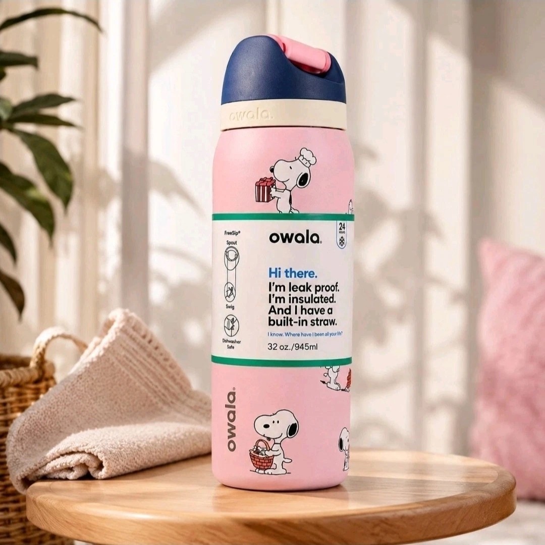 Owala FreeSip 32oz Snoopy Pink  Stainless Steel Insulated Water Bottle Peanuts
