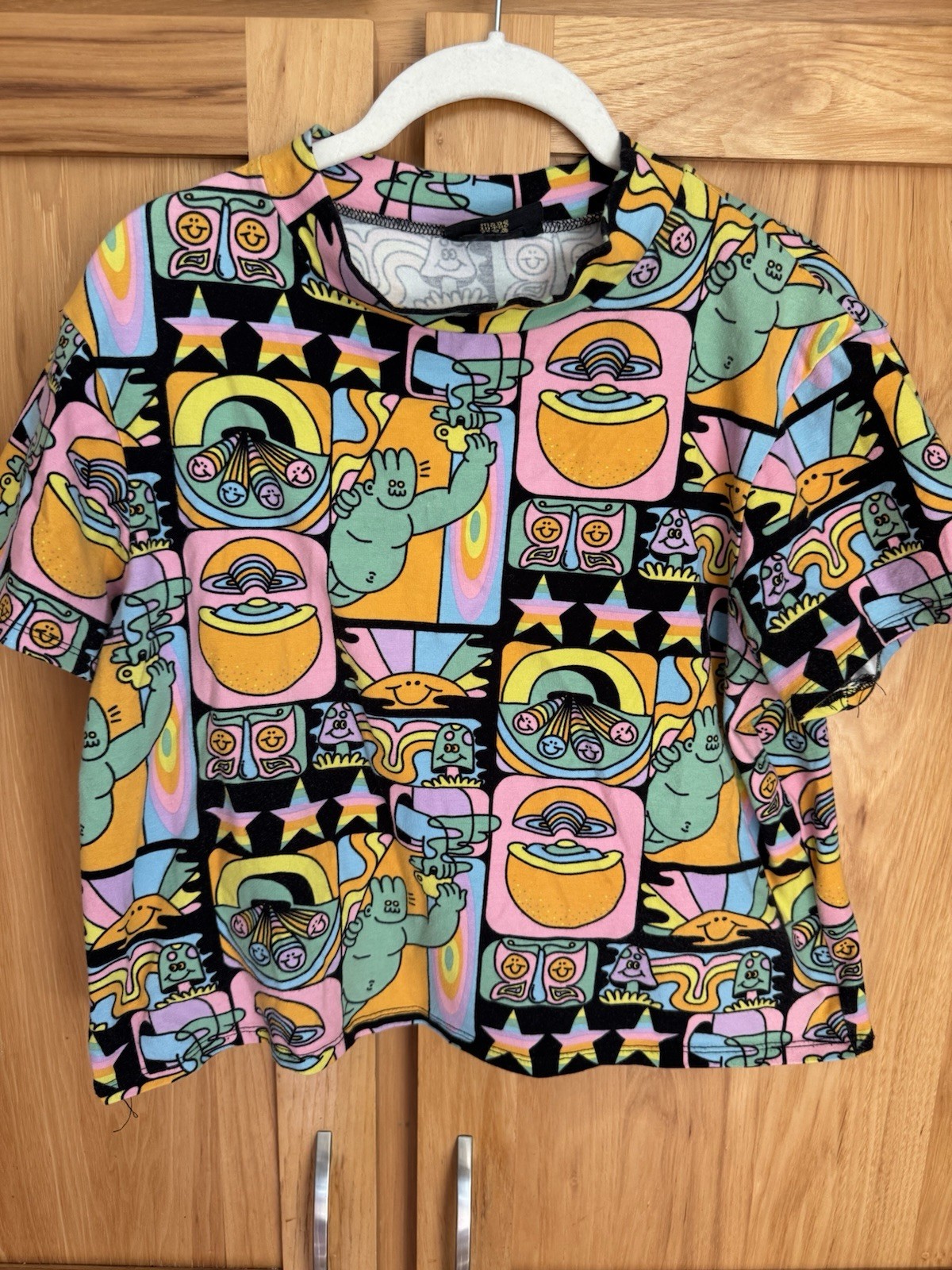 Nooworks Cropped Psychedelic Cropped Tee Mock Neck Women’s Small Top Nooworks Cropped Psychedelic Cropped Tee Mock Neck Women’s Small Top