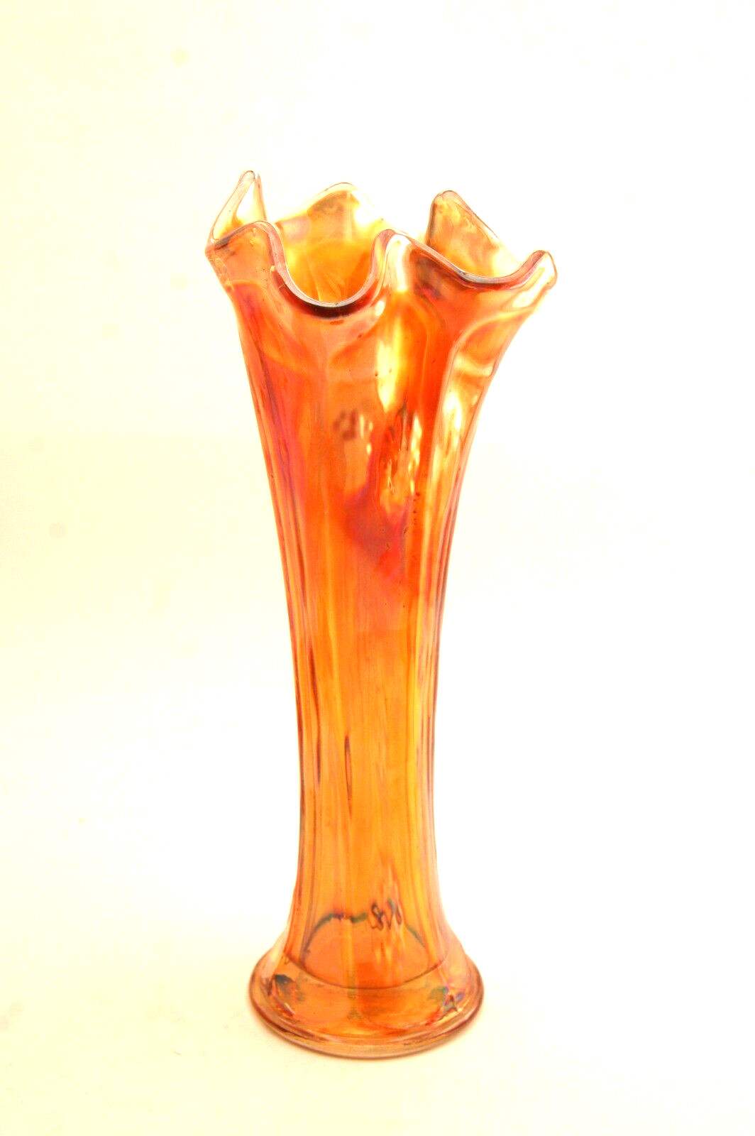 Vintage Fenton Glass Marigold Butterfly & Berry Vase Clear 9\ Vintage Fenton Glass Marigold Butterfly & Berry Vase Clear 9\