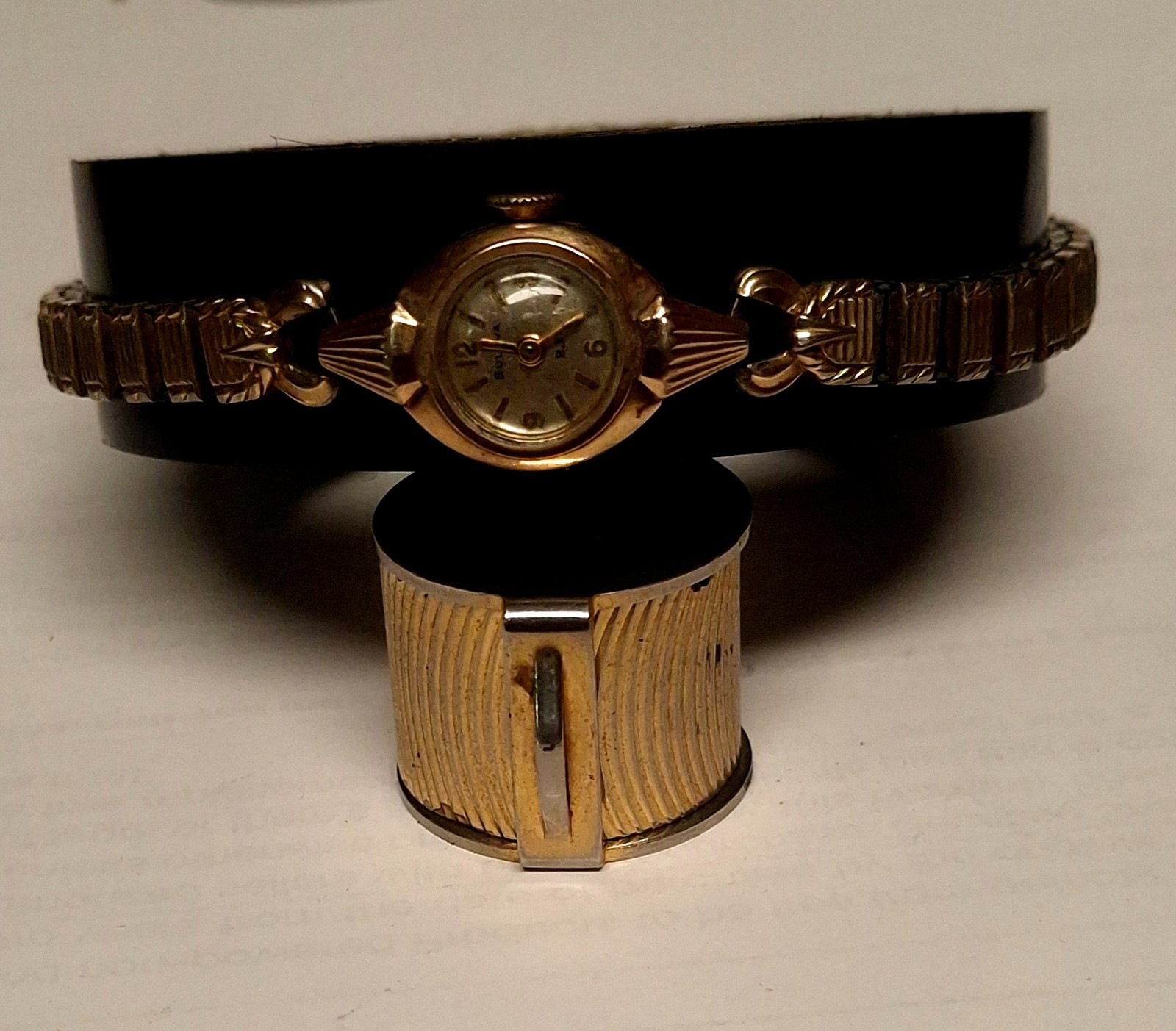 1960s Bulova 10kt gold watch 5th ave new York beautiful vintage 1960s Bulova 10kt gold watch 5th ave new York beautiful vintage